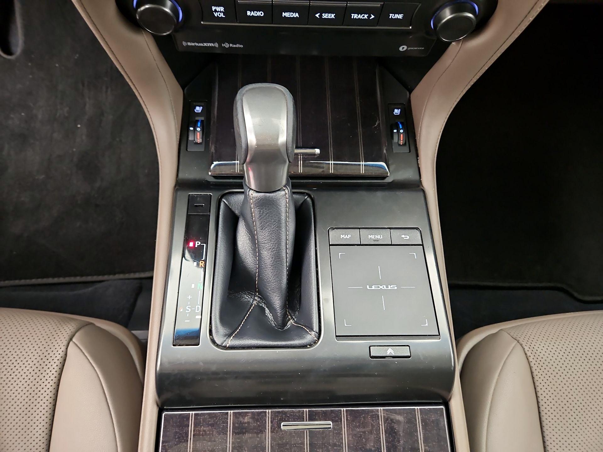 Thumbnail: 2023 Lexus GX - 18