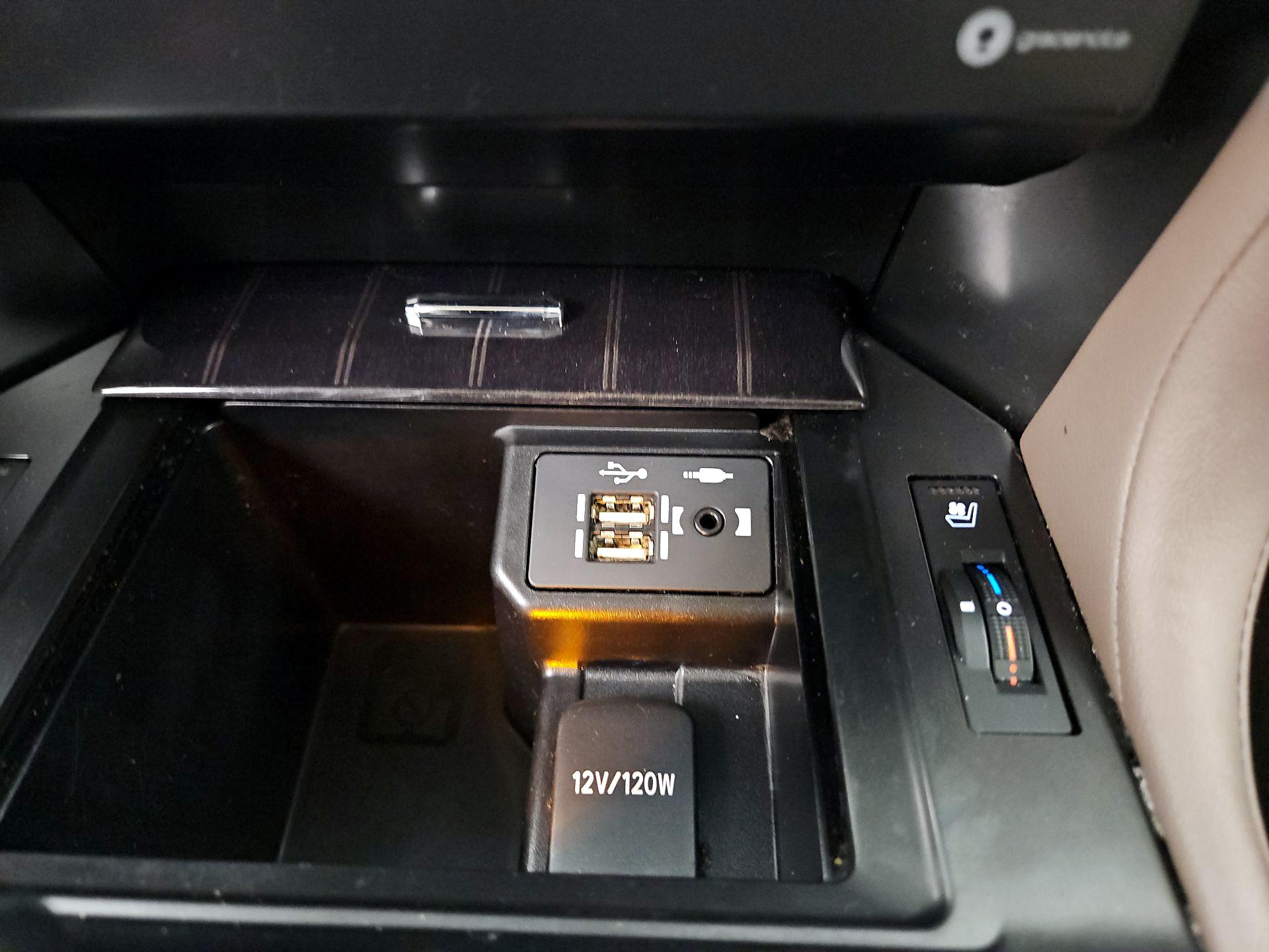 Thumbnail: 2023 Lexus GX - 19