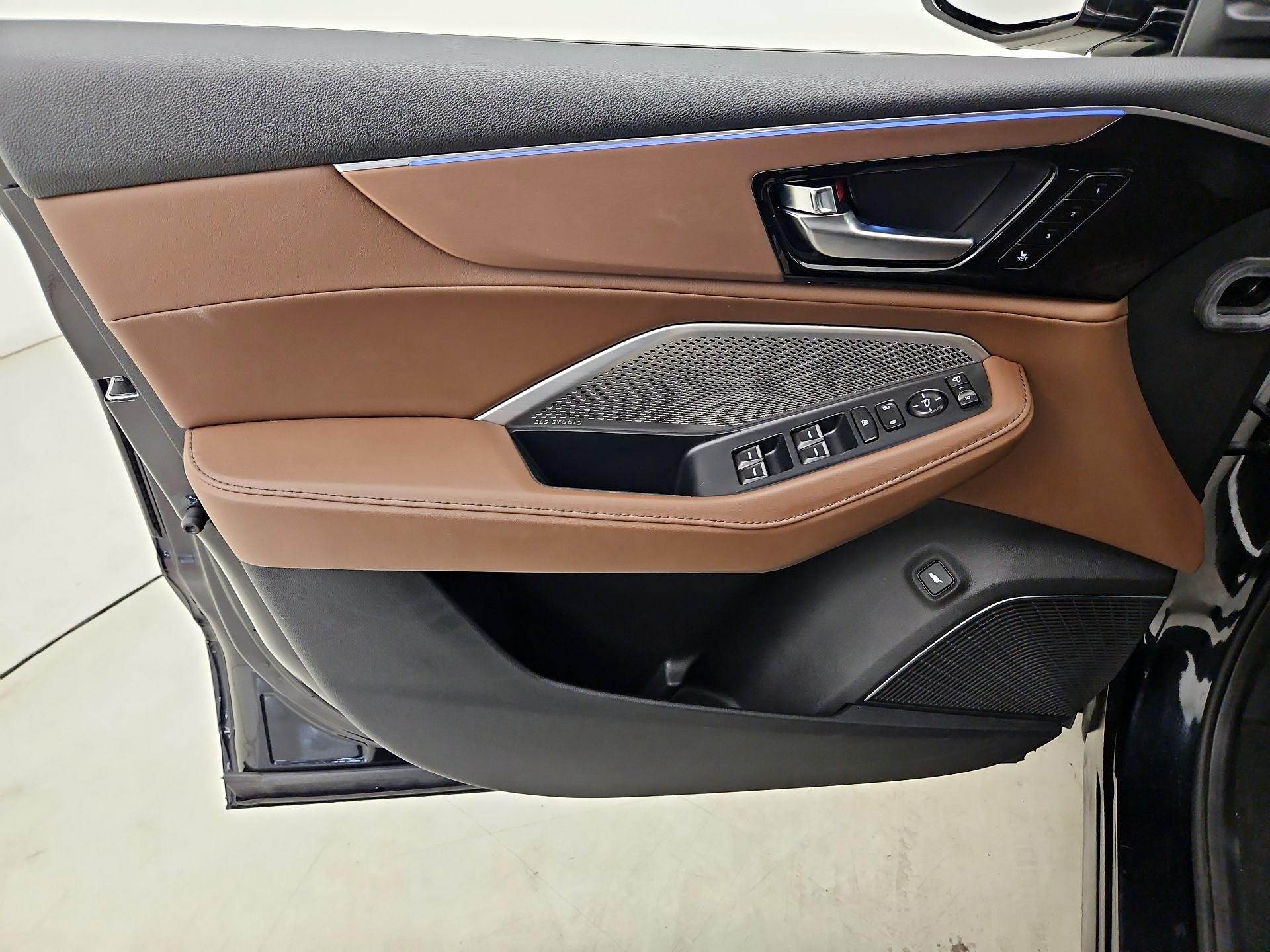 Thumbnail: 2024 Acura MDX - 12