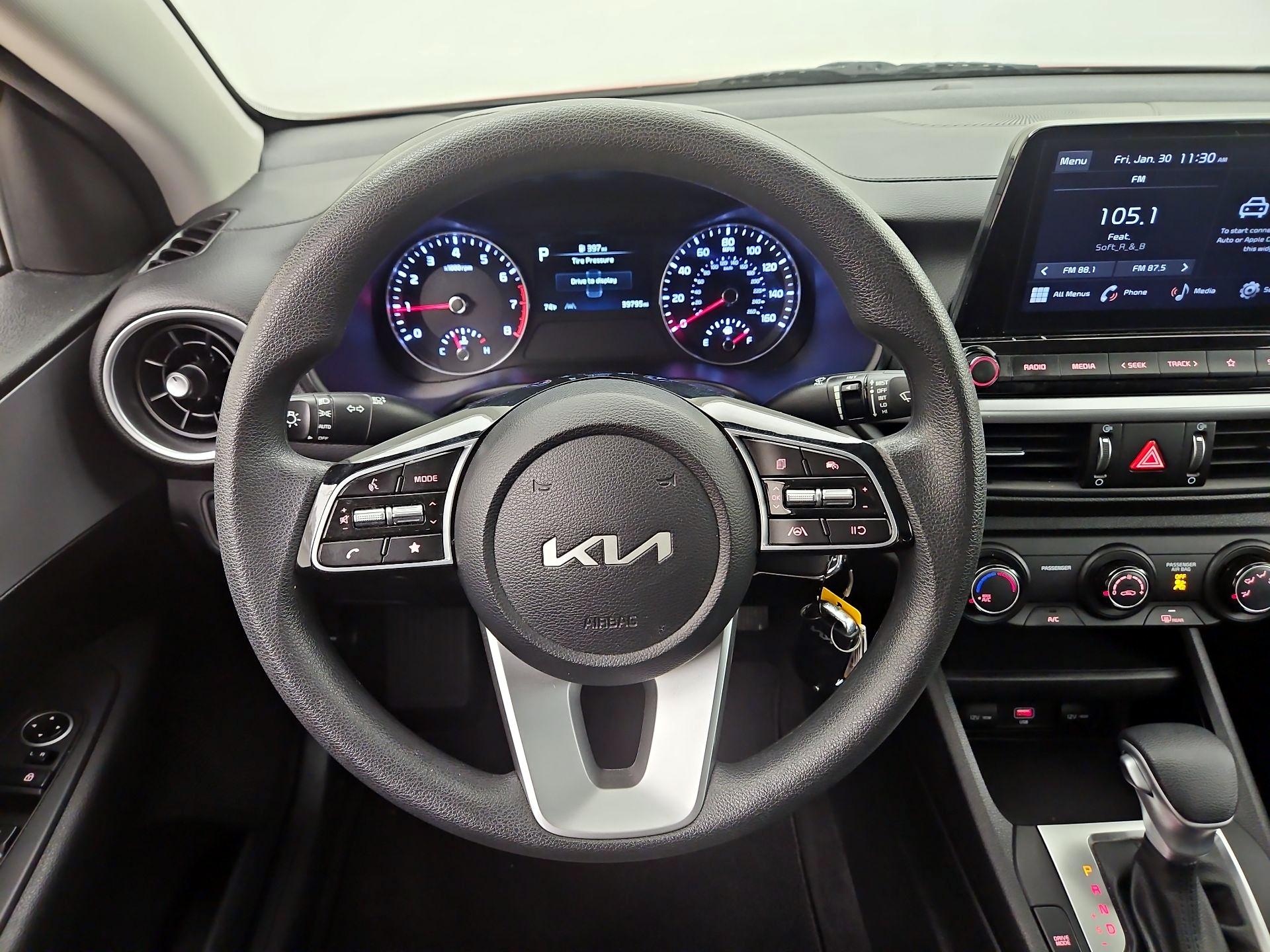 Thumbnail: 2023 Kia Forte - 10