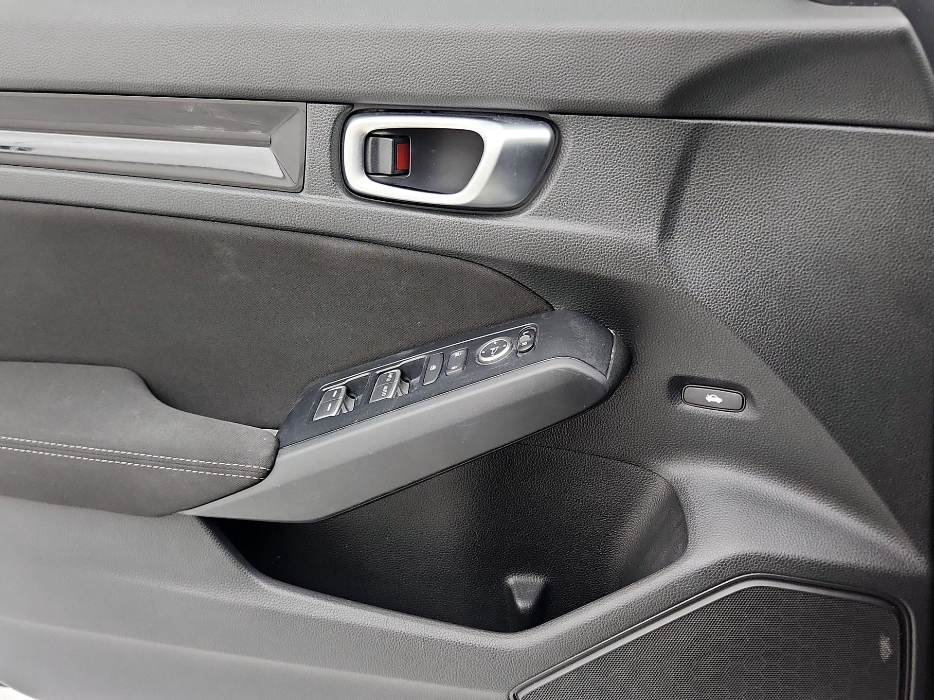 Thumbnail: 2024 Honda Civic - 12