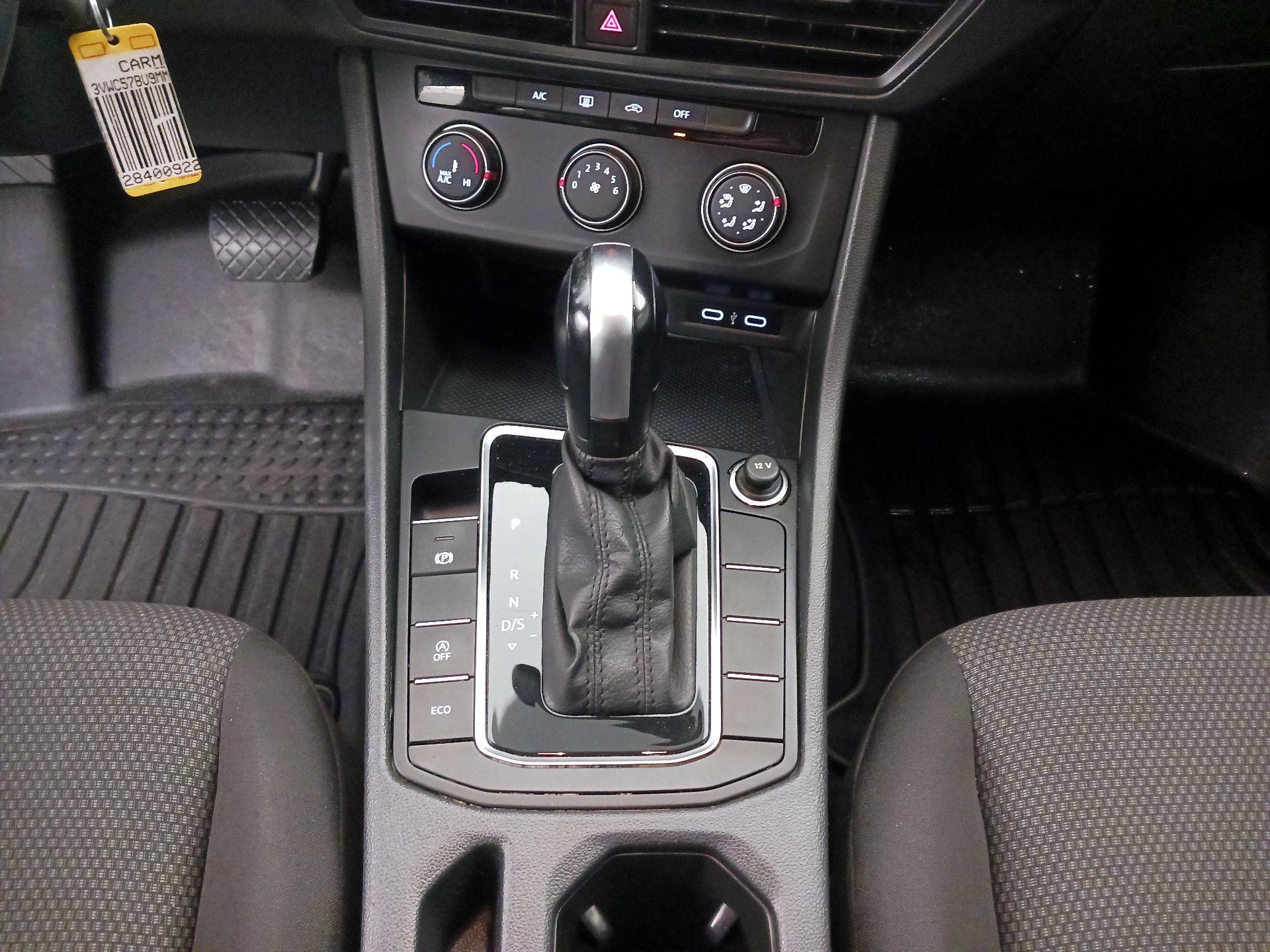 Thumbnail: 2021 Volkswagen Jetta - 17