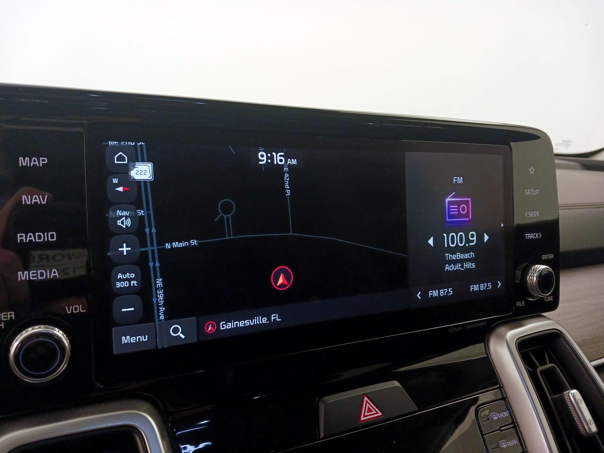 Thumbnail: 2022 Kia Sorento - 14