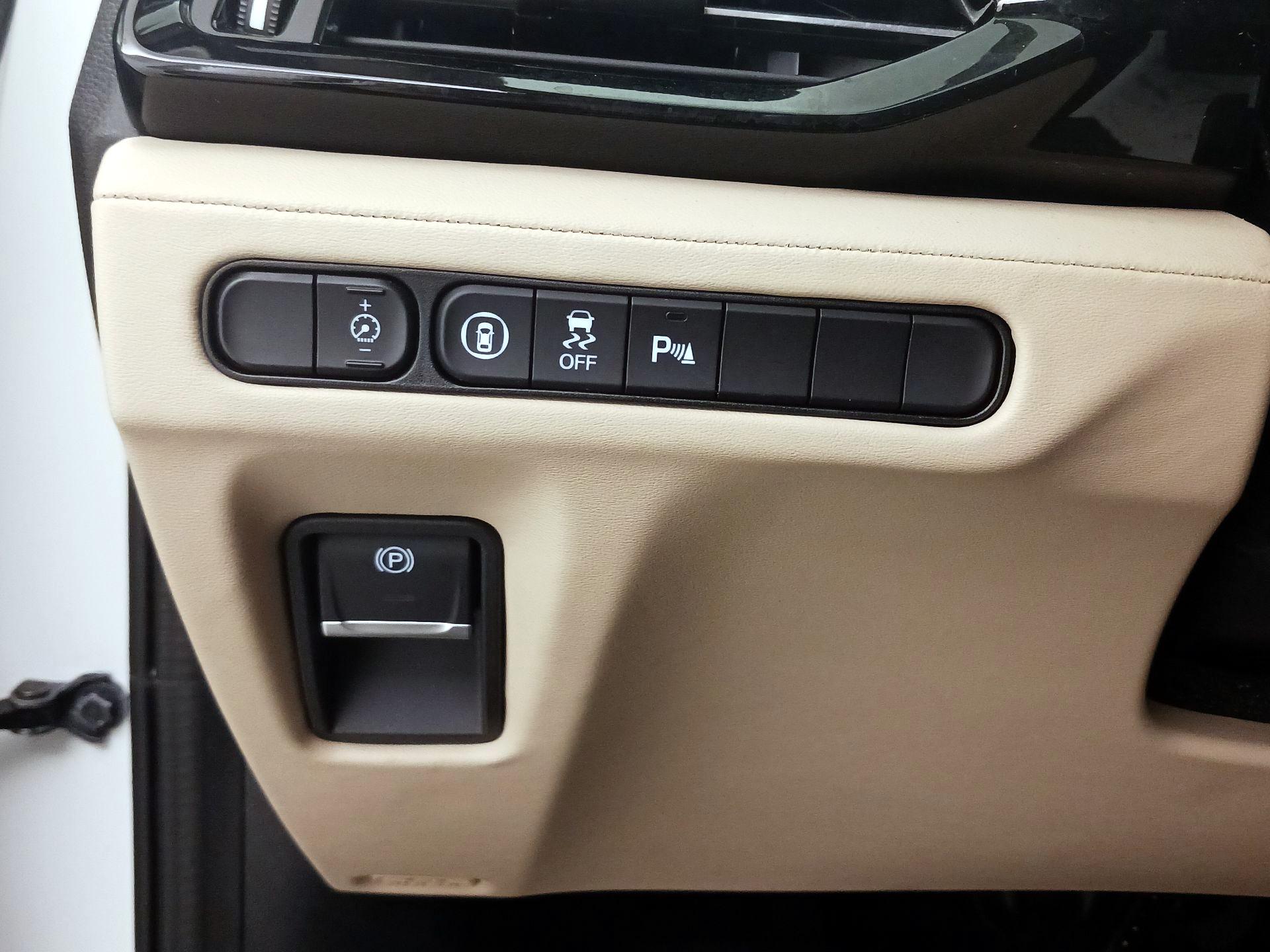 Thumbnail: 2022 Acura MDX - 13