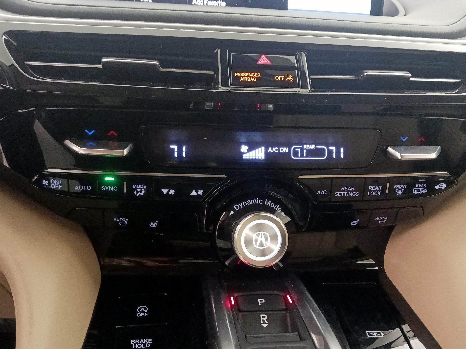 Thumbnail: 2022 Acura MDX - 17