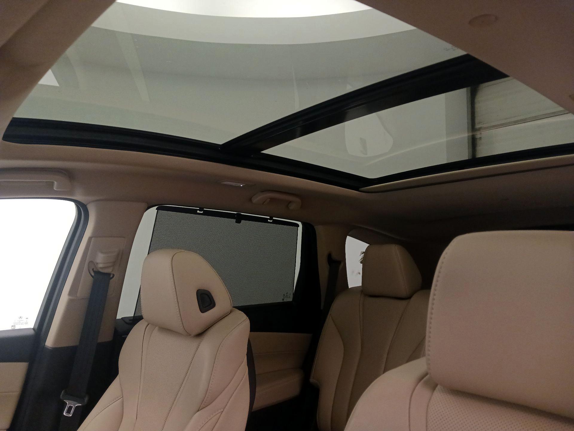 Thumbnail: 2022 Acura MDX - 20