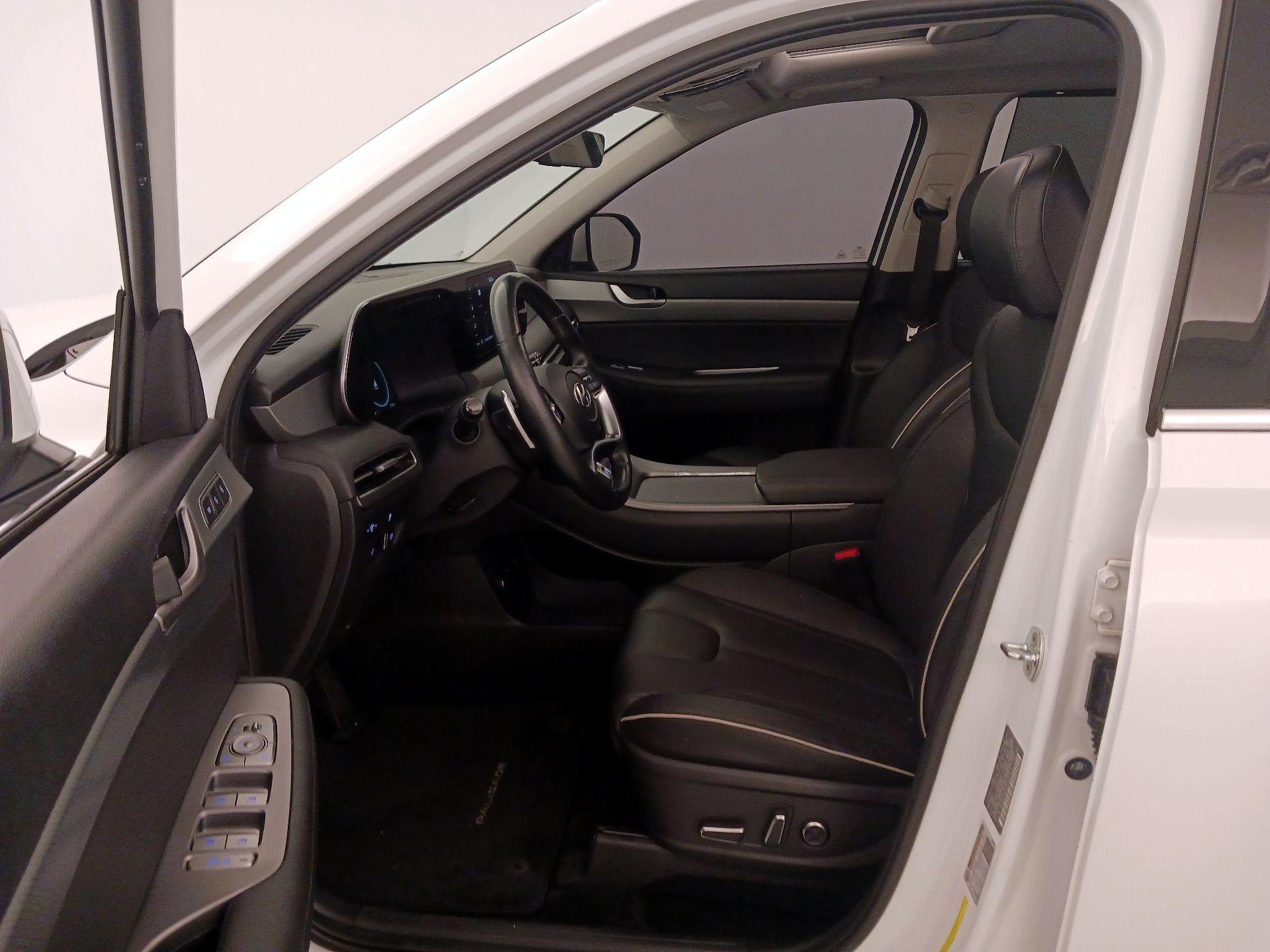 Thumbnail: 2023 Hyundai Palisade - 11