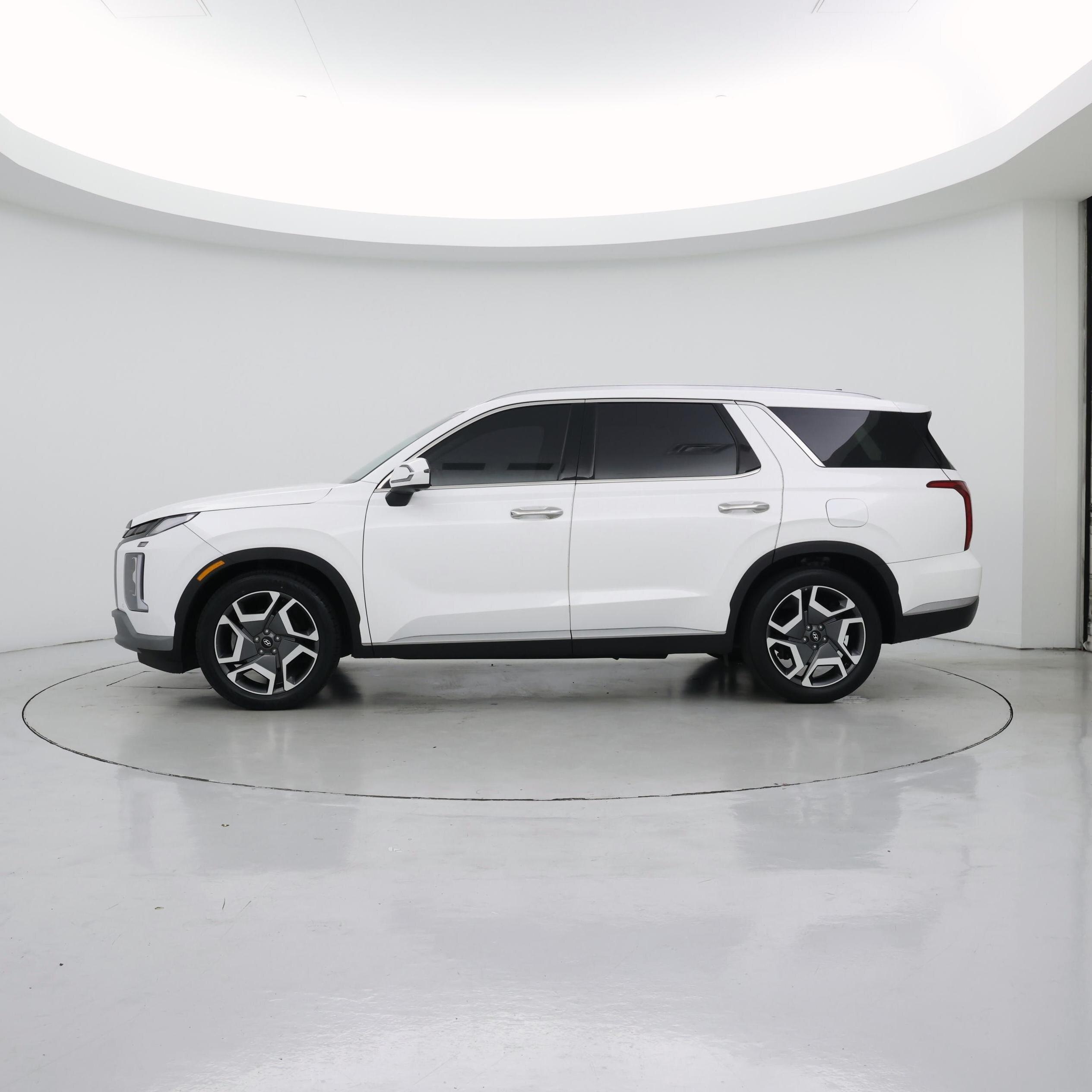 Thumbnail: 2023 Hyundai Palisade - 3