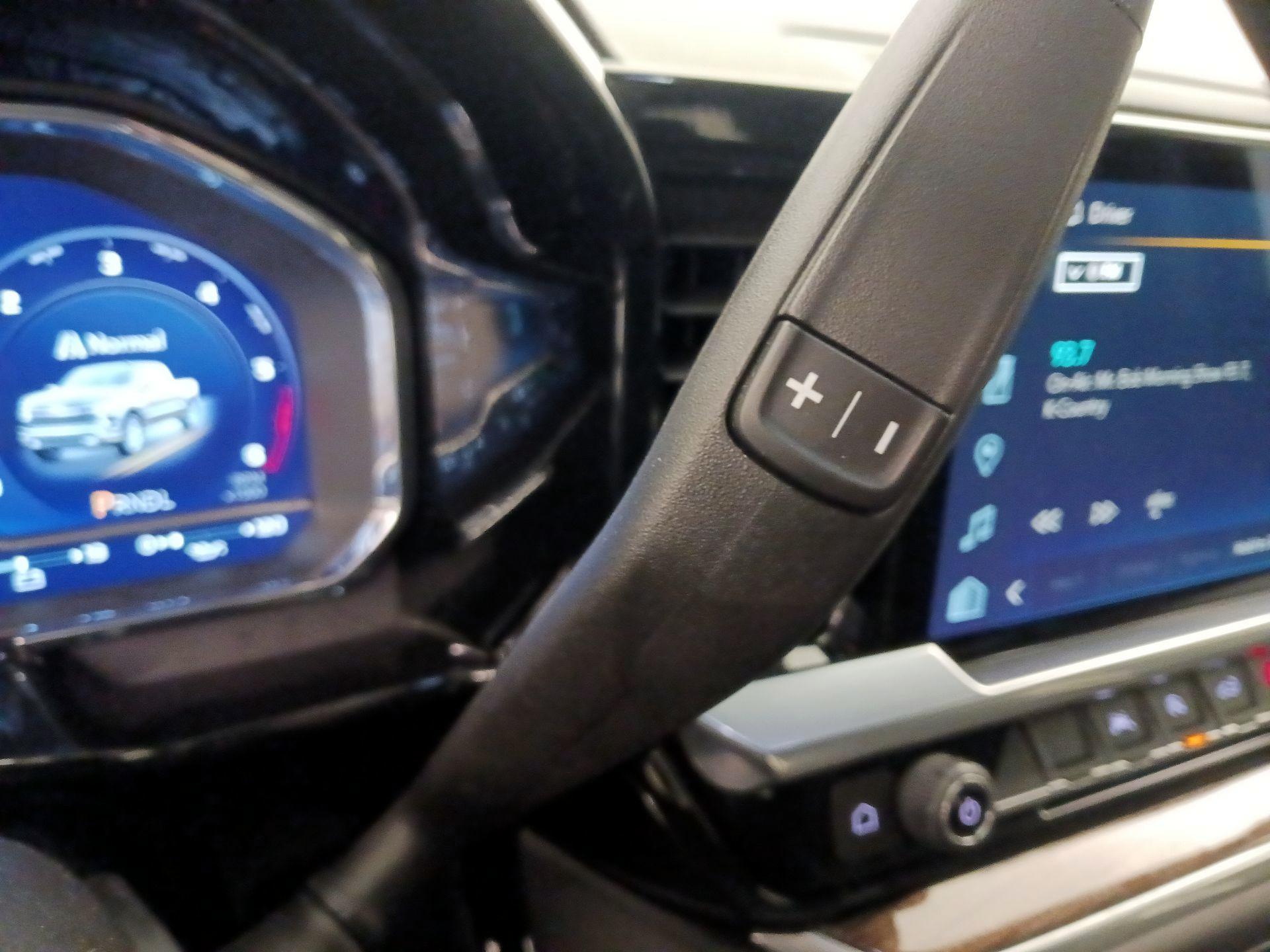 Thumbnail: 2023 Chevrolet Silverado 1500 - 17