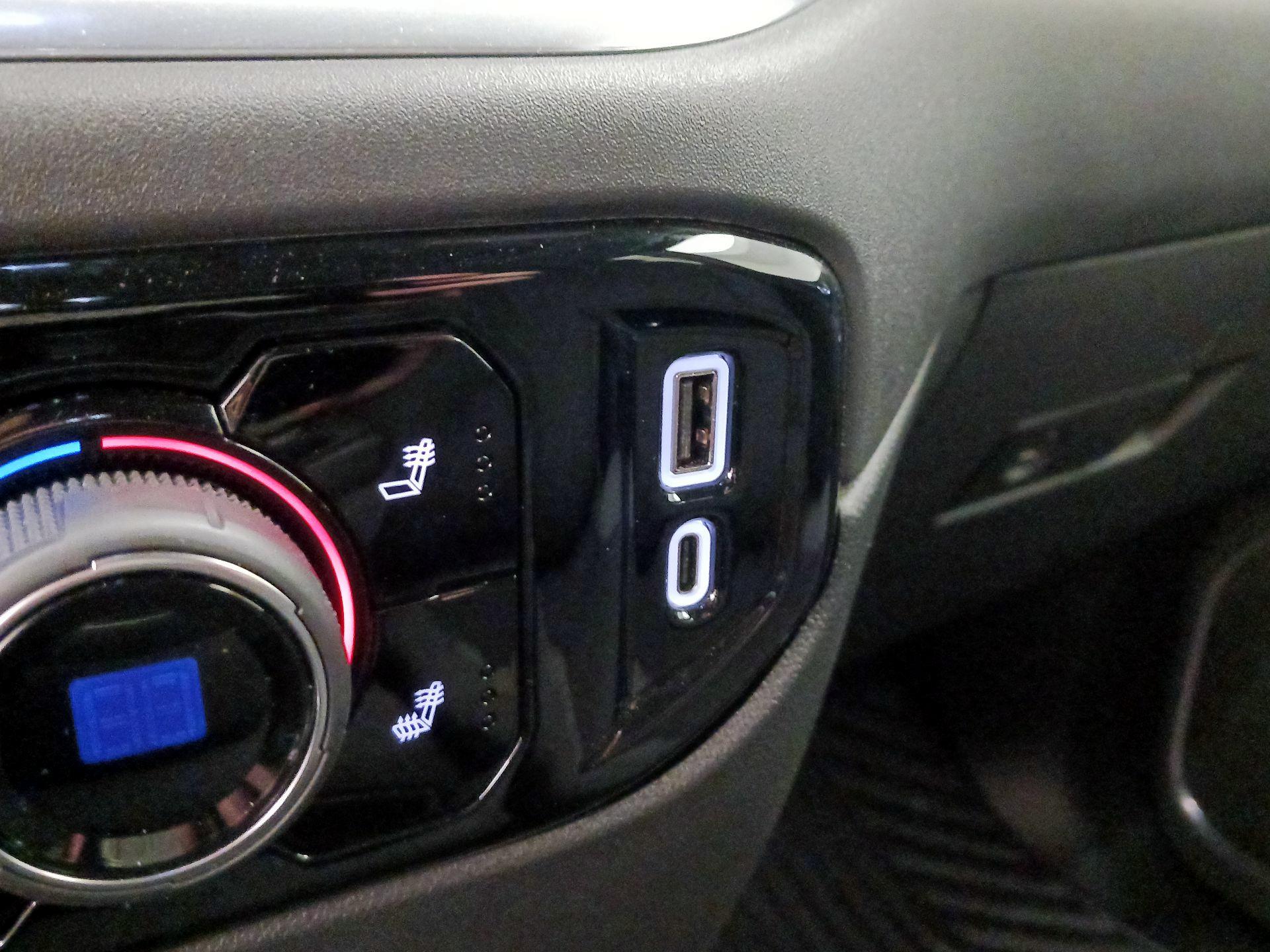 Thumbnail: 2023 Chevrolet Silverado 1500 - 18