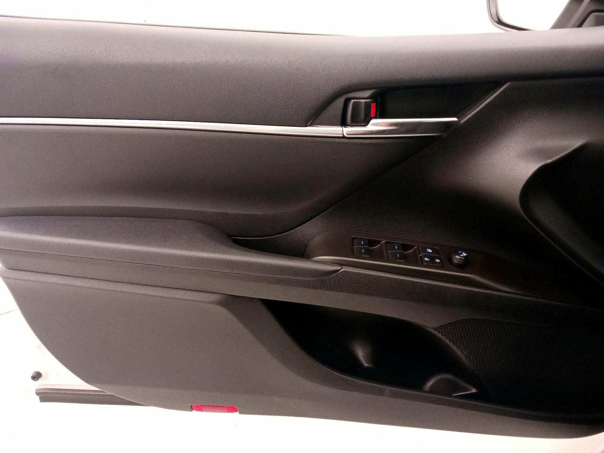 Thumbnail: 2023 Toyota Camry - 12