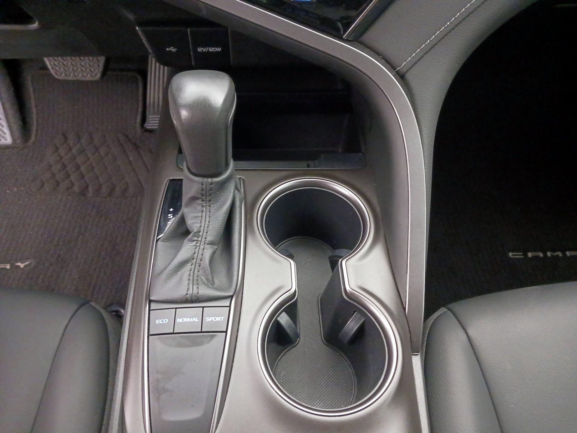 Thumbnail: 2023 Toyota Camry - 17