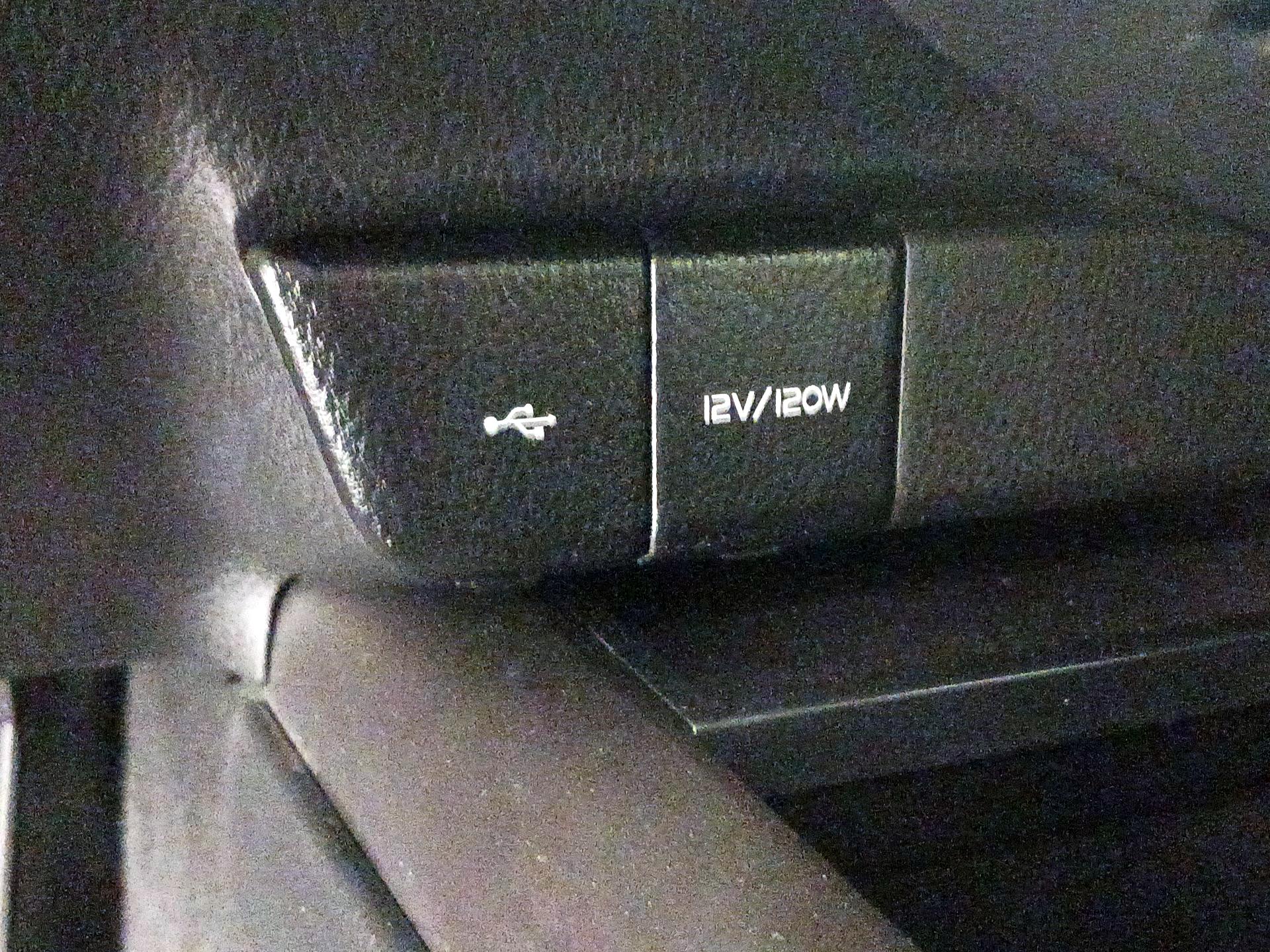 Thumbnail: 2023 Toyota Camry - 18