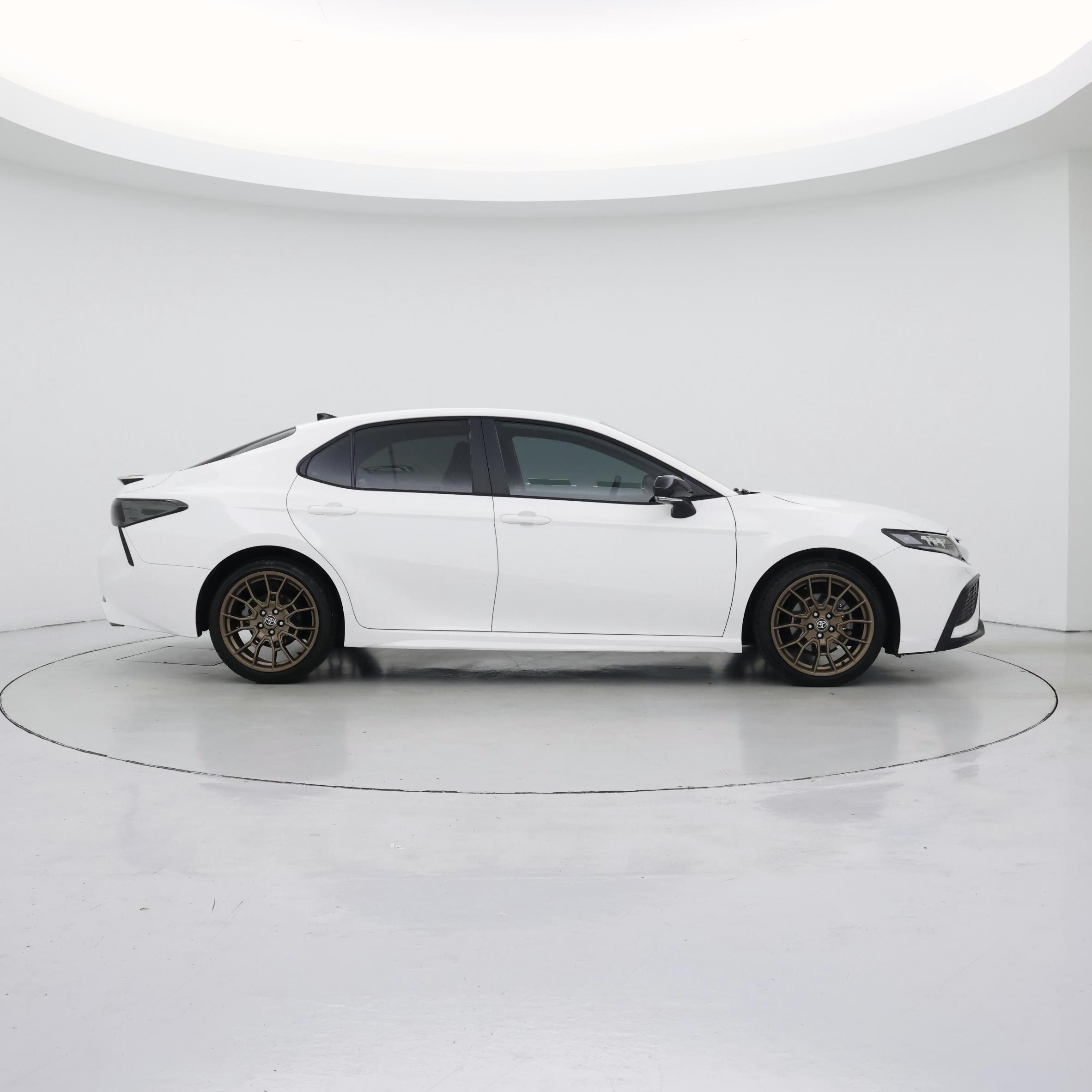 Thumbnail: 2023 Toyota Camry - 7