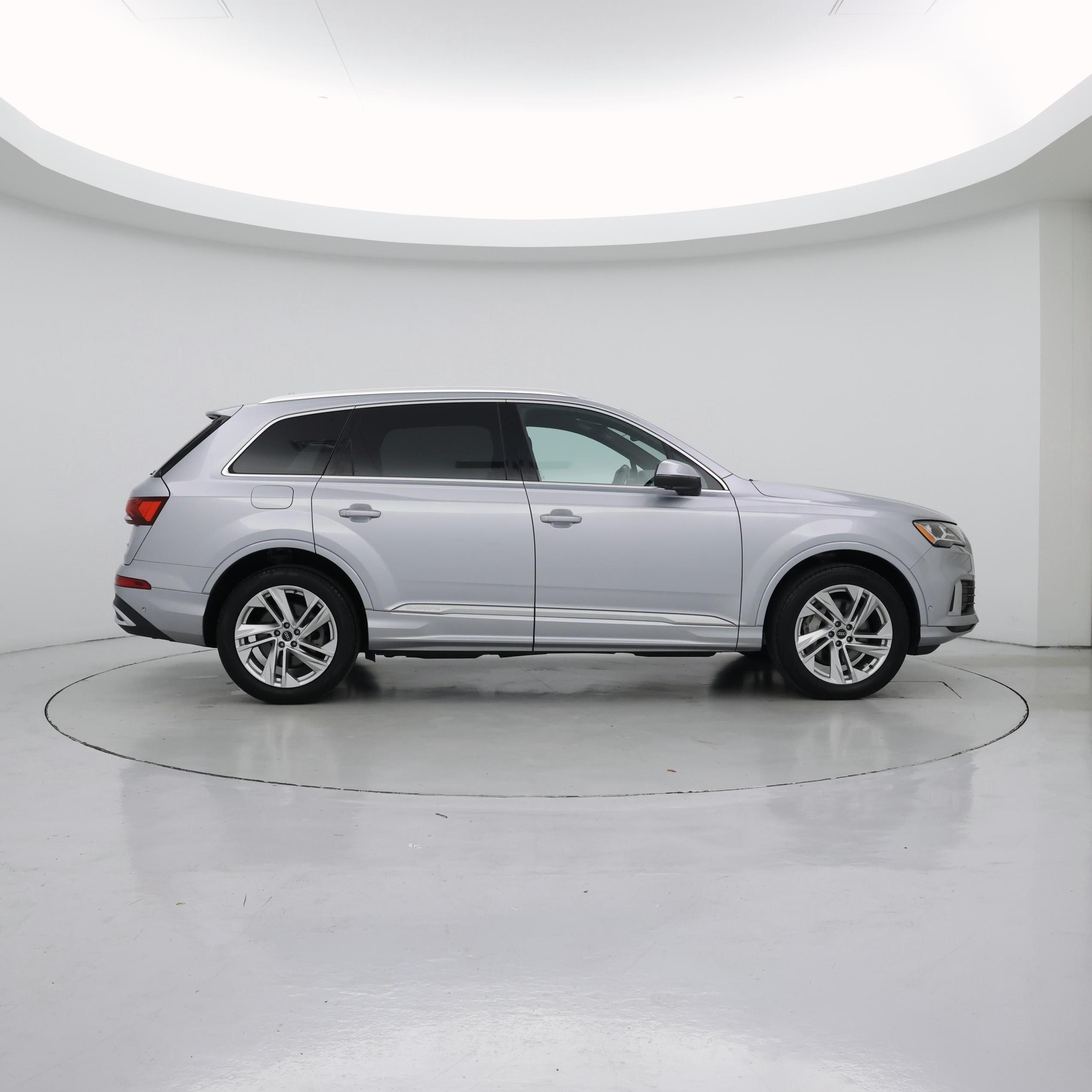 Thumbnail: 2021 Audi Q7 - 7