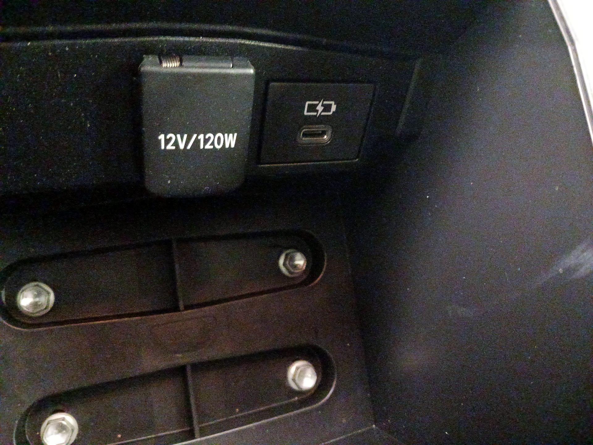 Thumbnail: 2022 Toyota Corolla - 17