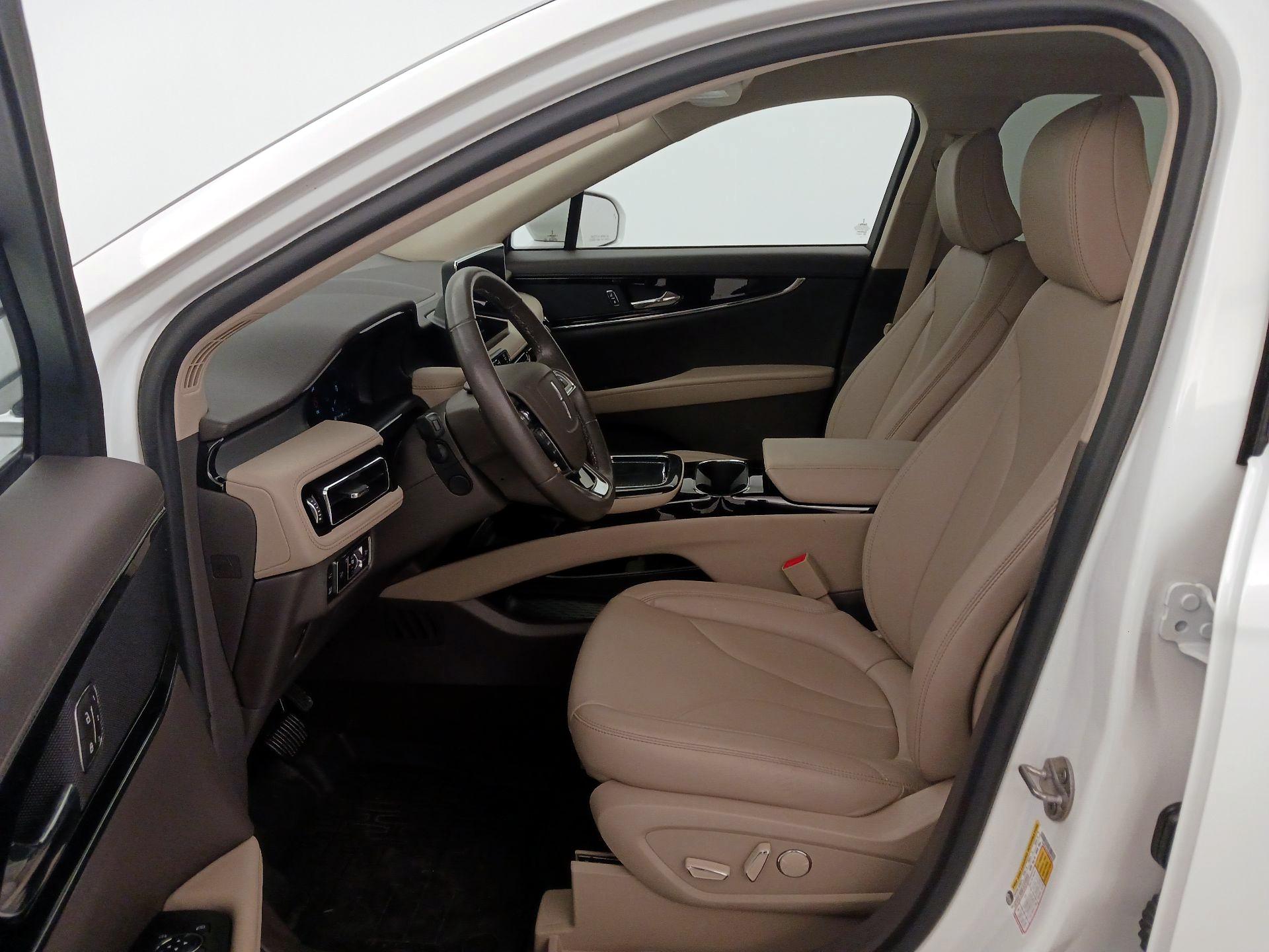 Thumbnail: 2023 Lincoln Nautilus - 11