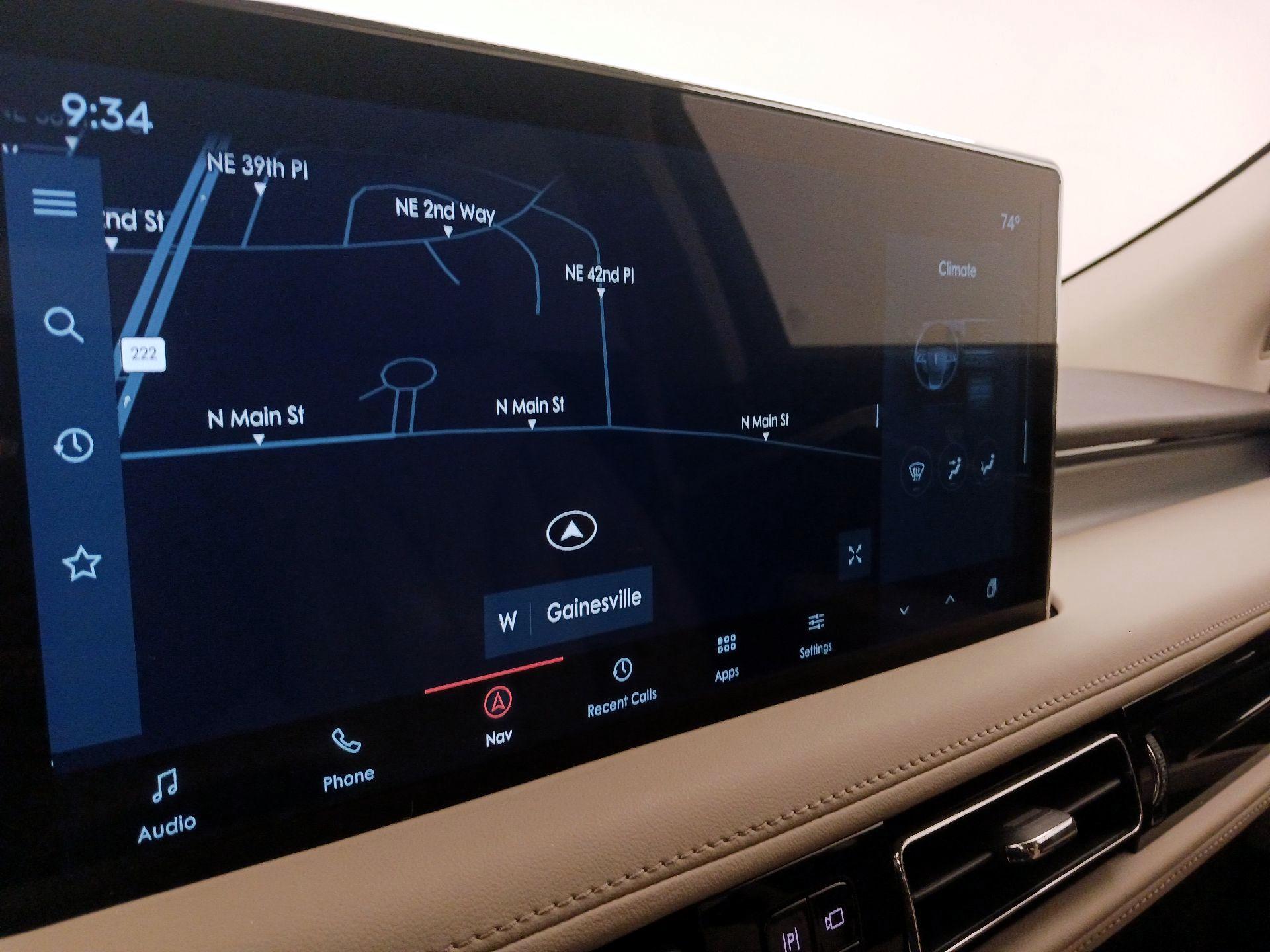 Thumbnail: 2023 Lincoln Nautilus - 14