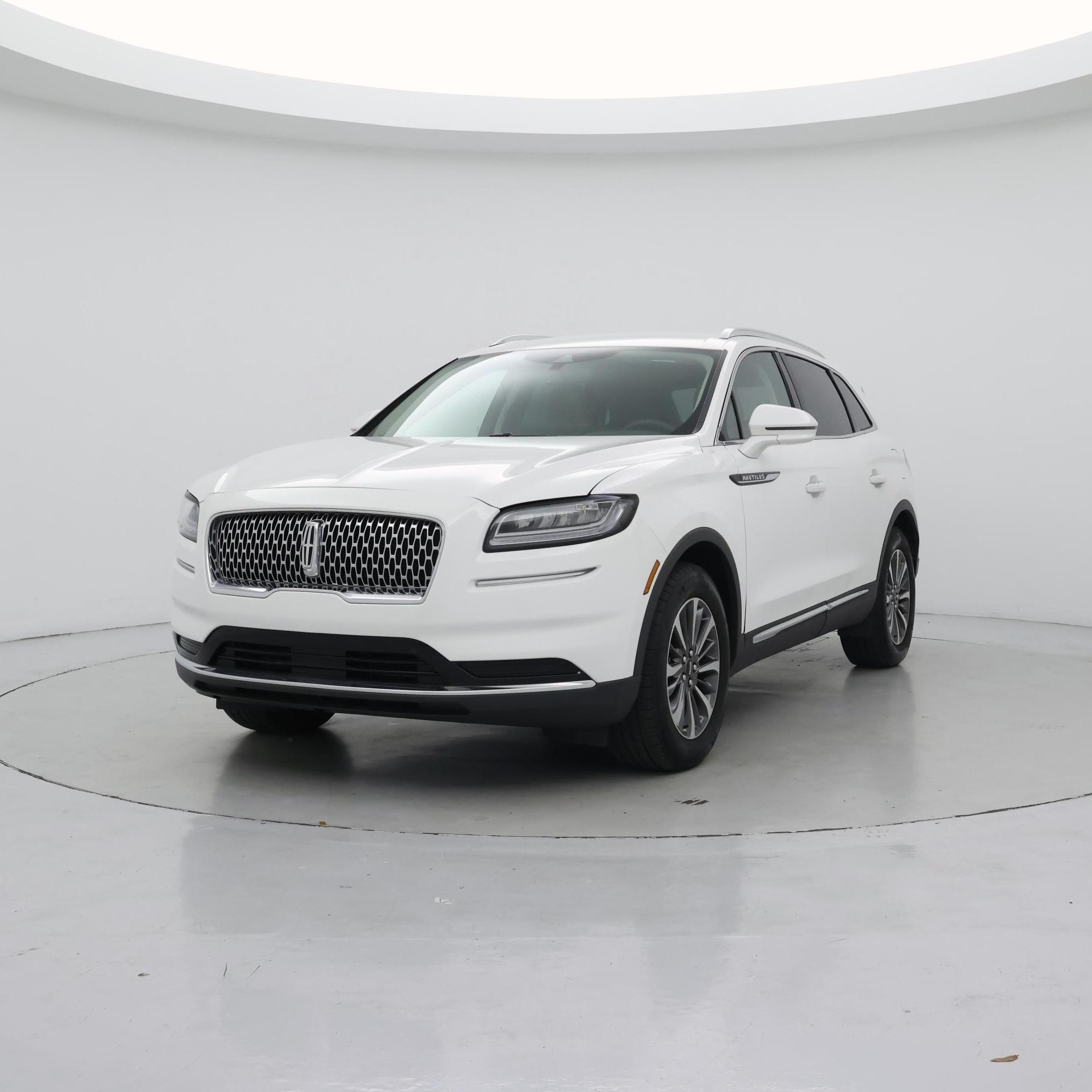 Thumbnail: 2023 Lincoln Nautilus - 4