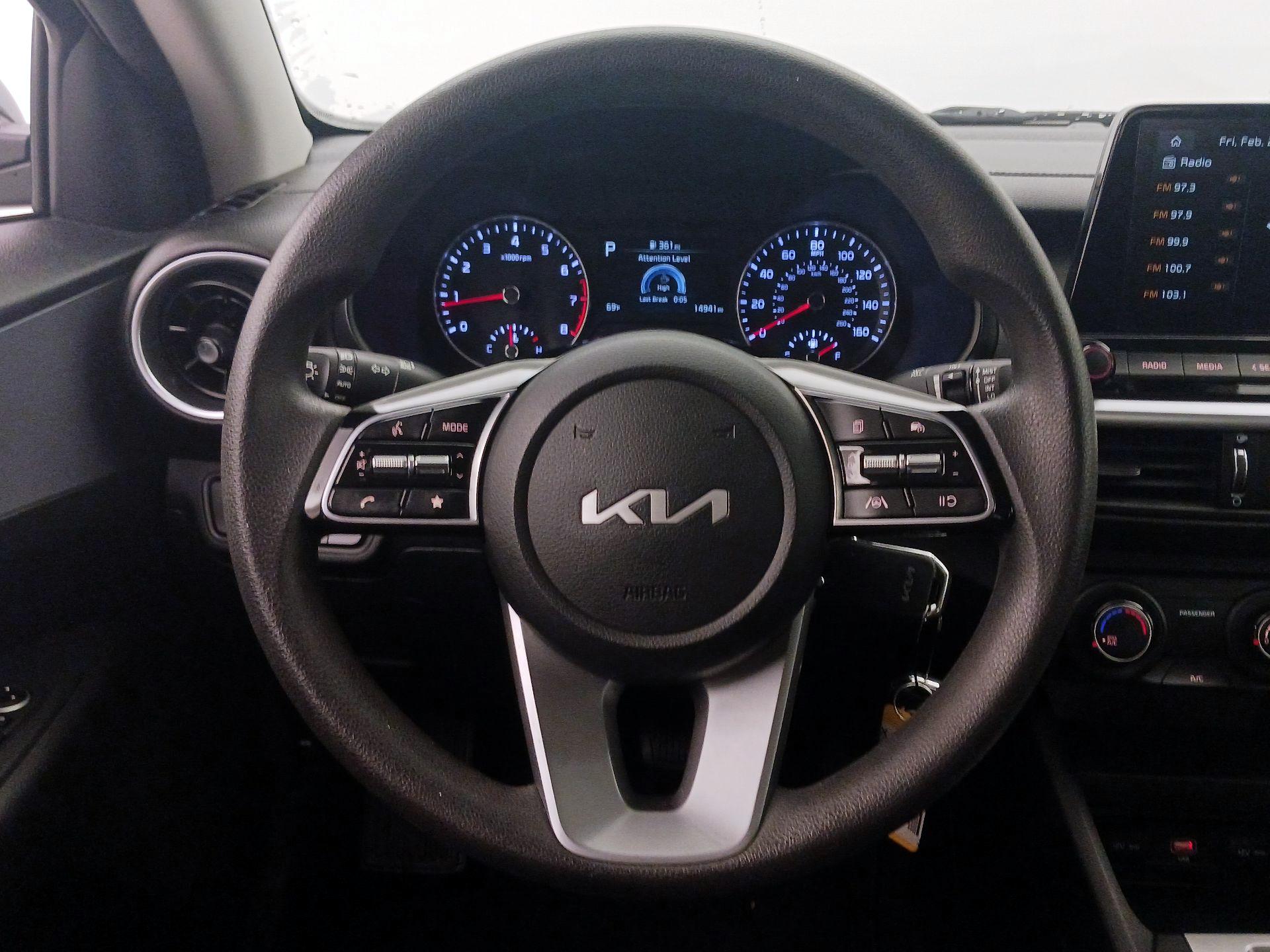 Thumbnail: 2023 Kia Forte - 10