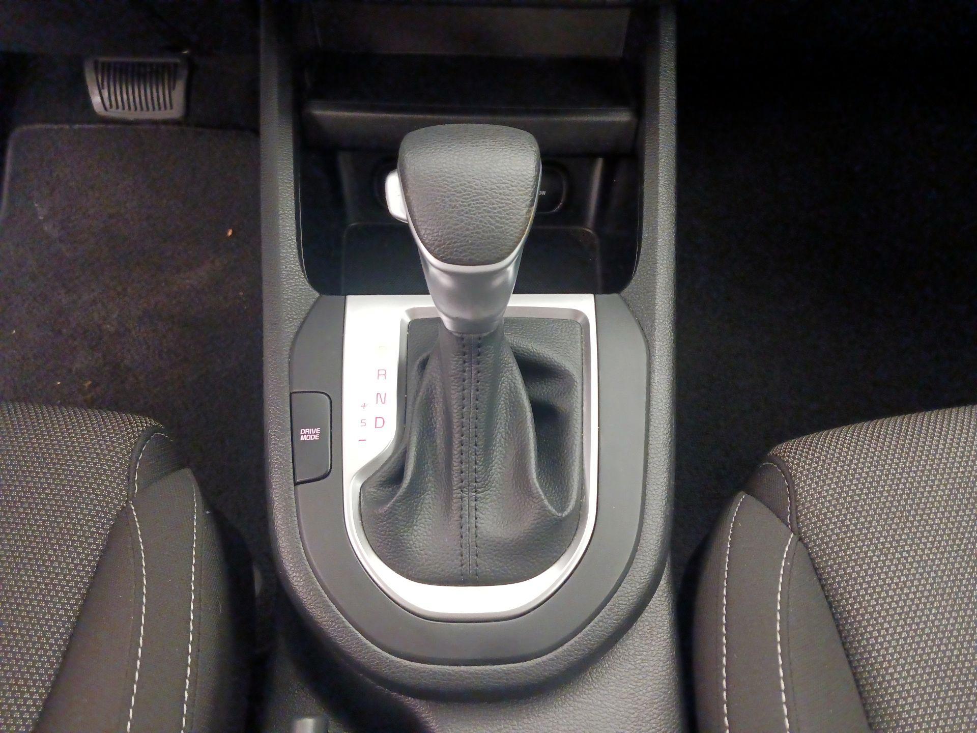 Thumbnail: 2023 Kia Forte - 17