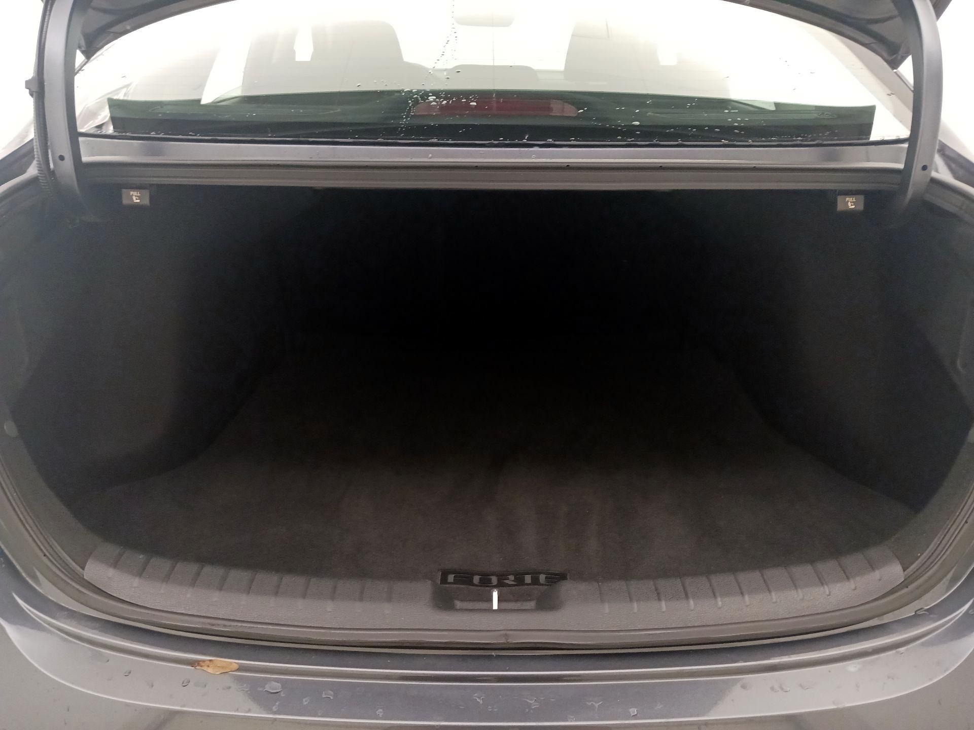 Thumbnail: 2023 Kia Forte - 20