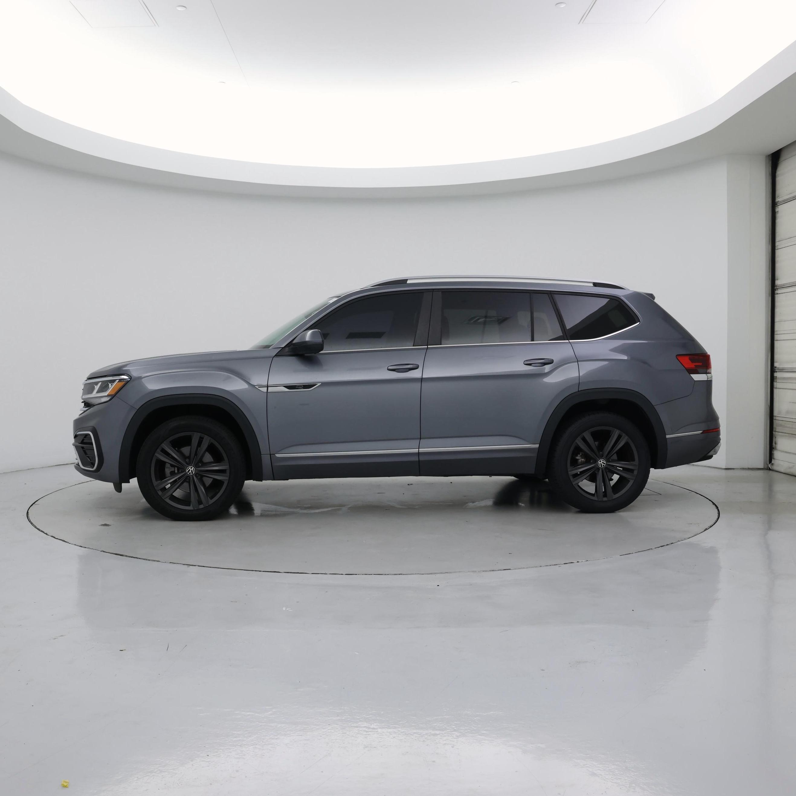 Thumbnail: 2022 Volkswagen Atlas - 3