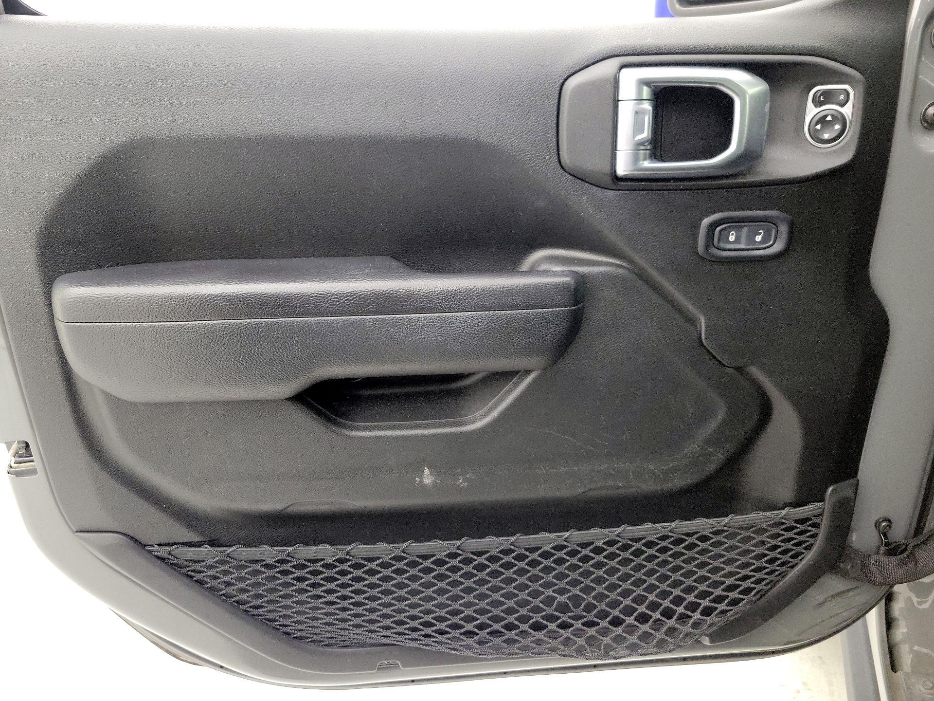 Thumbnail: 2022 Jeep Gladiator - 12