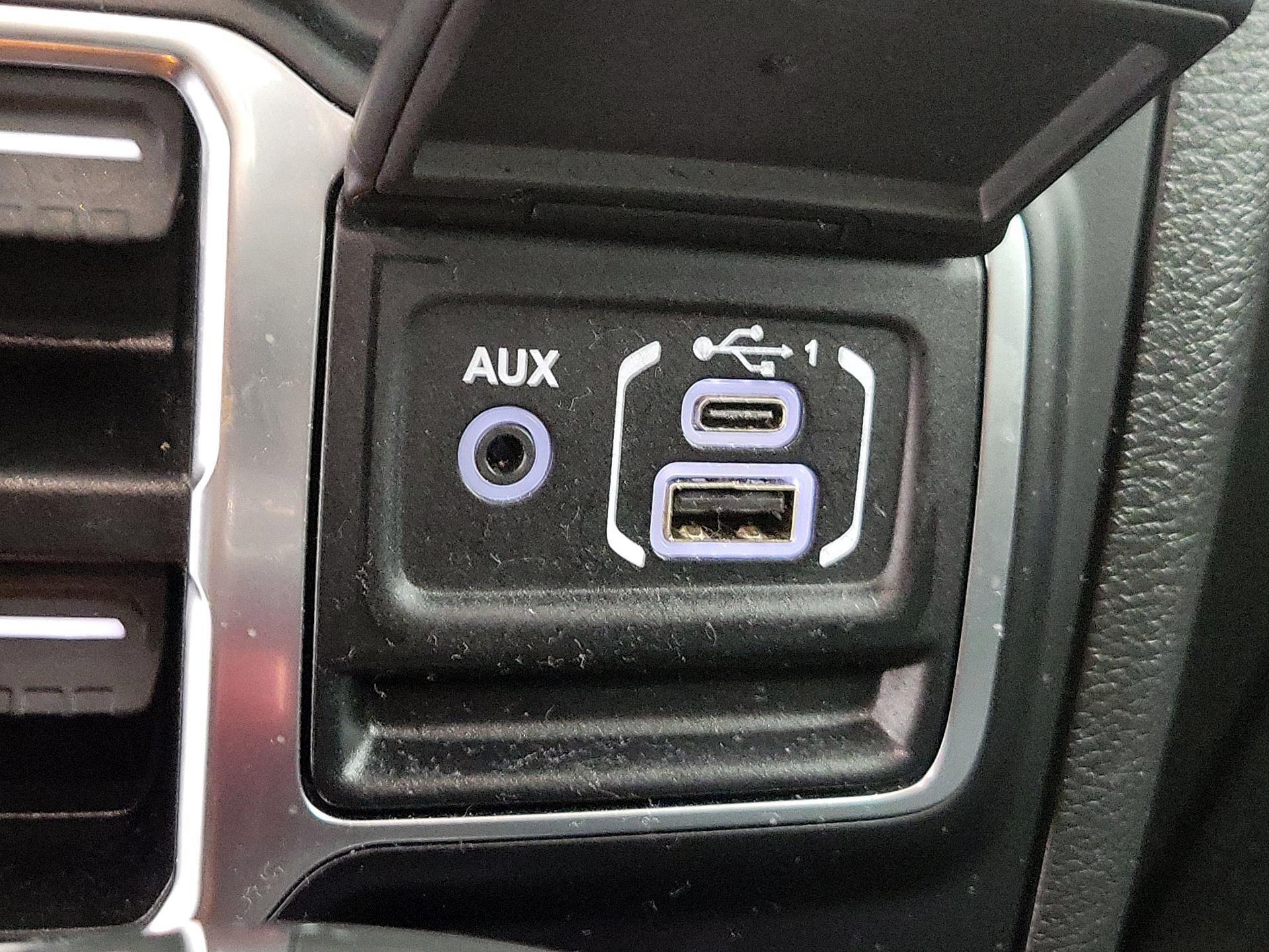 Thumbnail: 2022 Jeep Gladiator - 18