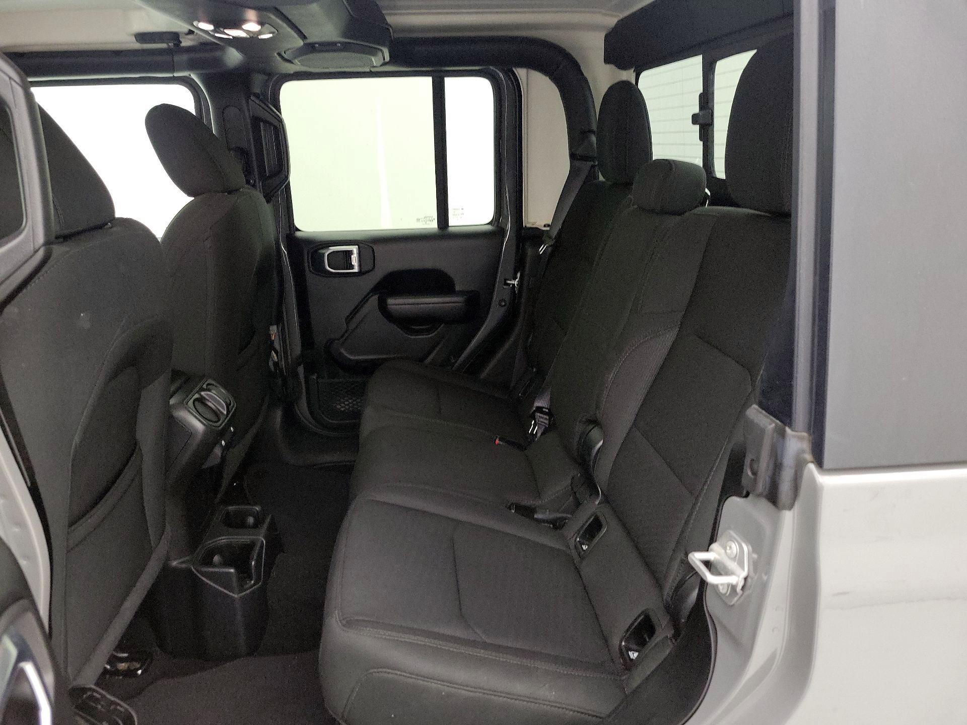 Thumbnail: 2022 Jeep Gladiator - 19