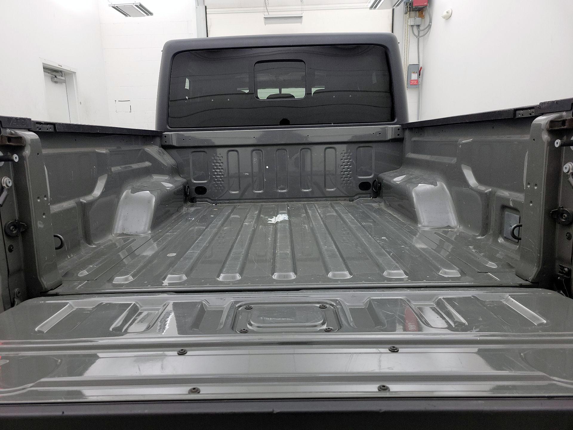 Thumbnail: 2022 Jeep Gladiator - 20