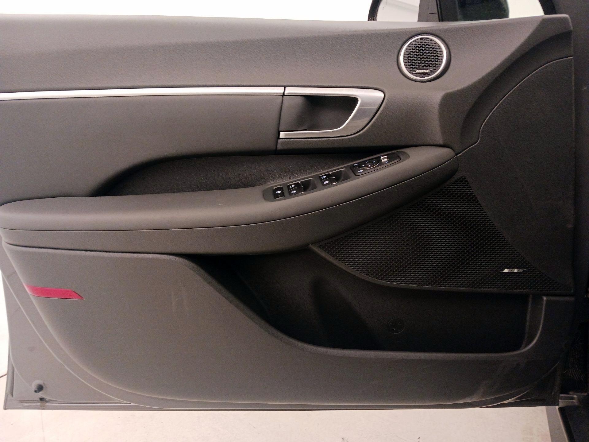 Thumbnail: 2022 Hyundai Sonata - 12