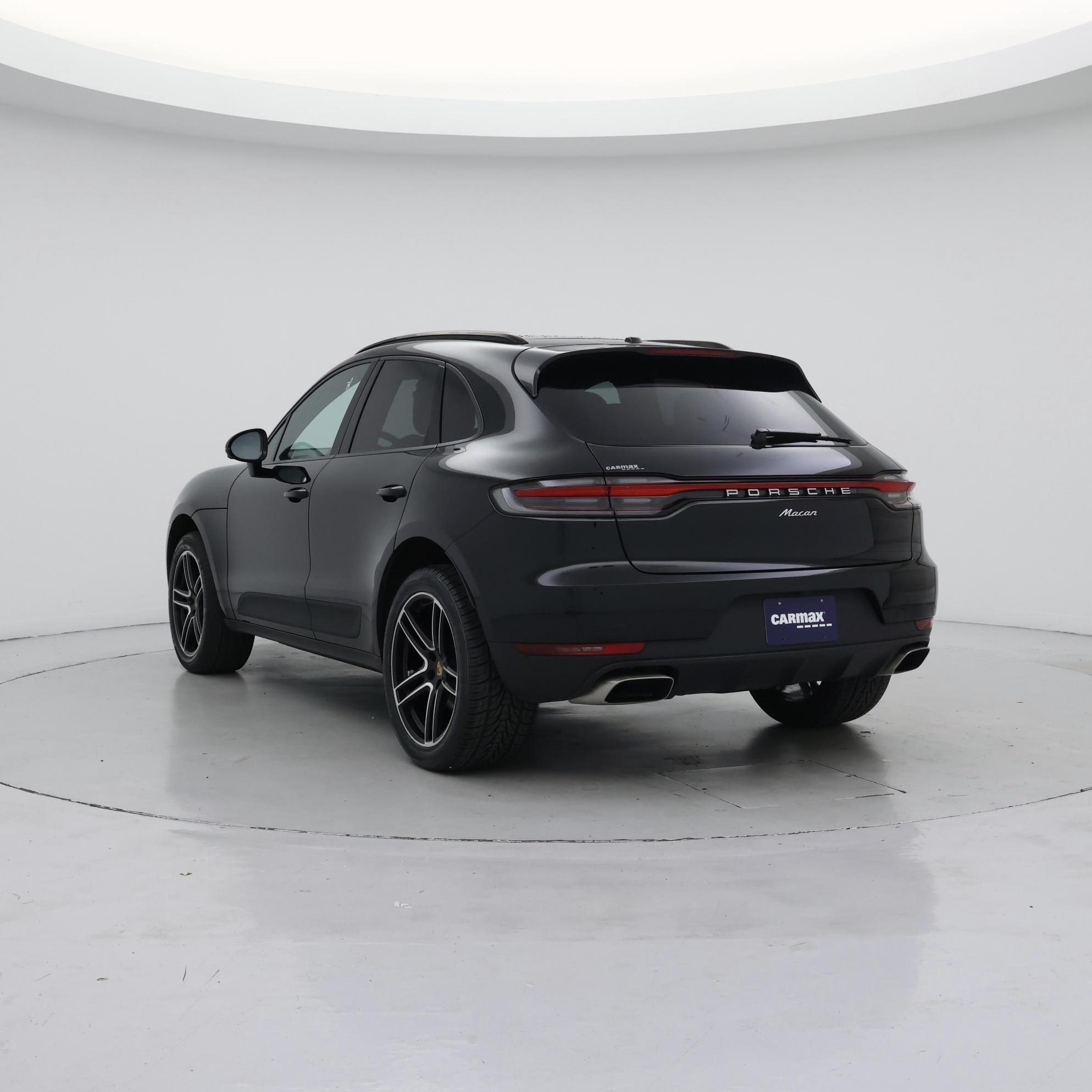 Thumbnail: 2021 Porsche Macan - 2
