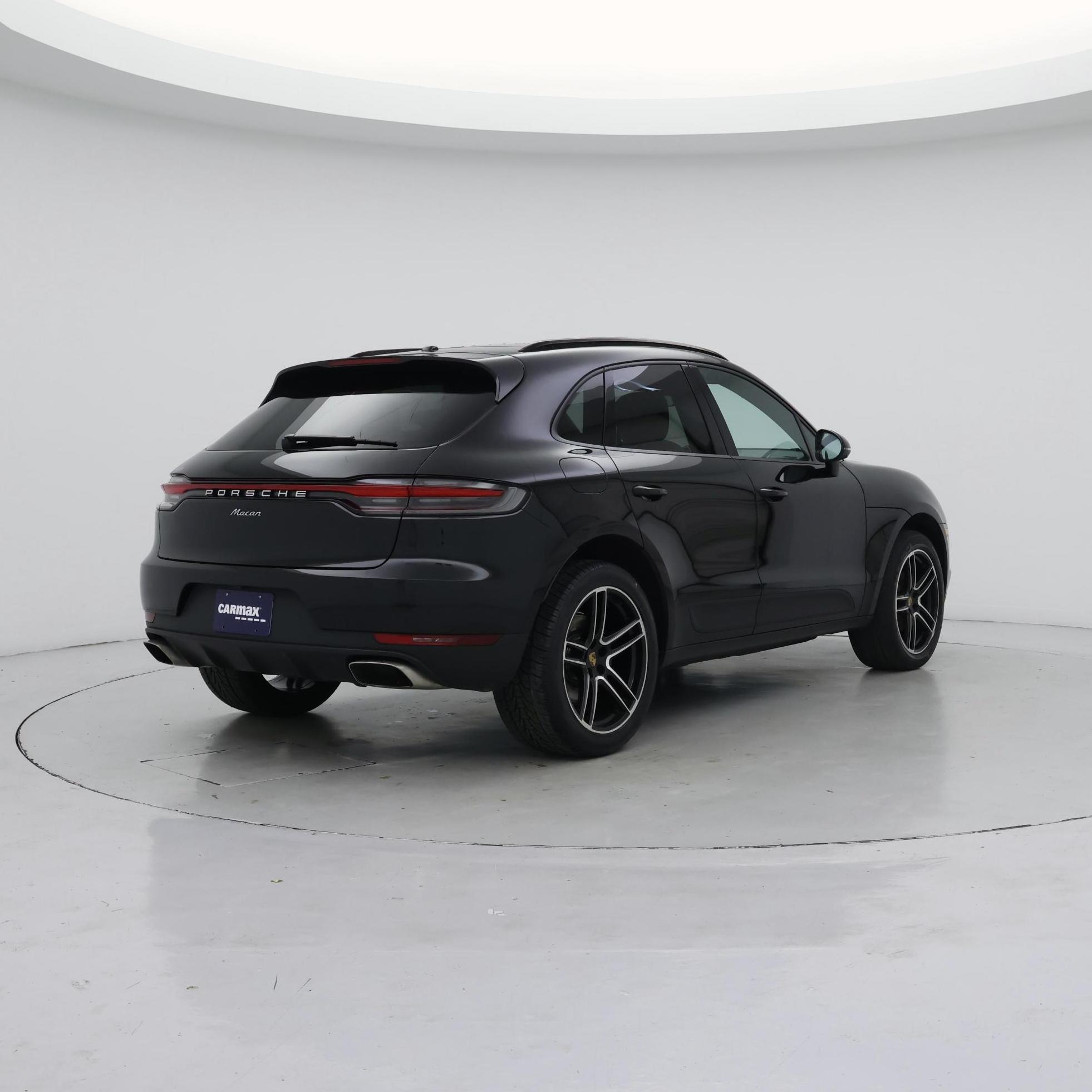 Thumbnail: 2021 Porsche Macan - 8
