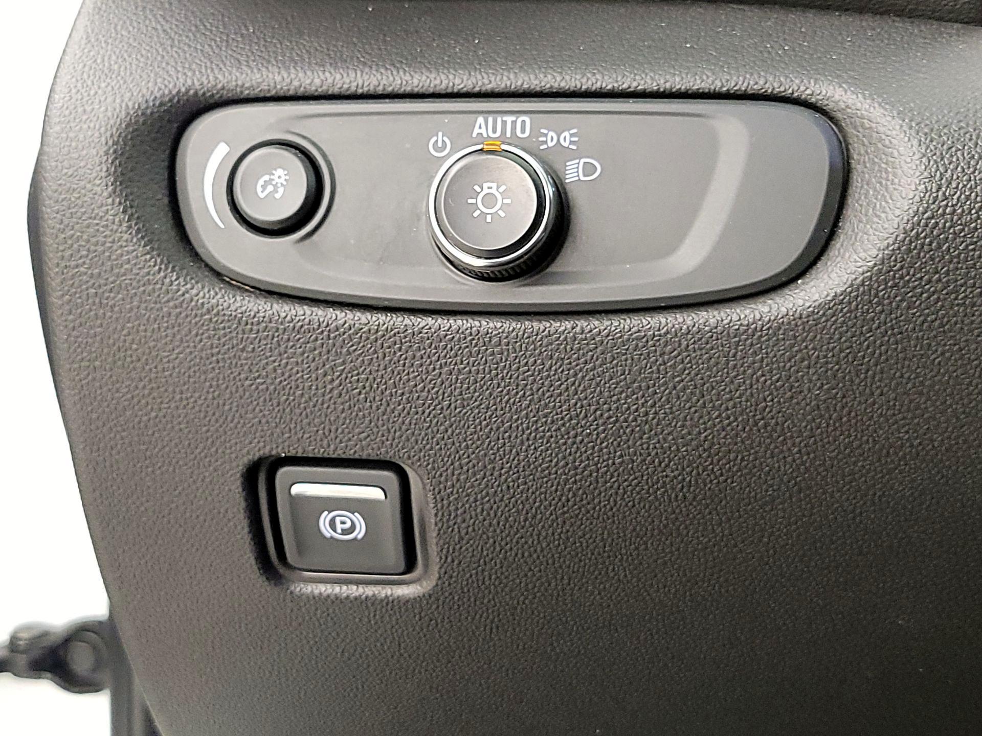 Thumbnail: 2021 Chevrolet Blazer - 13