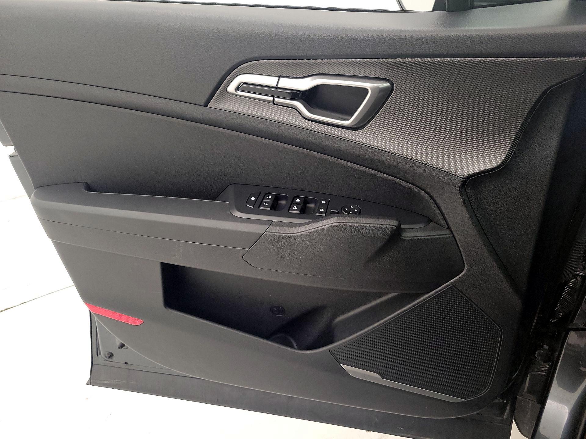 Thumbnail: 2024 Kia Sportage - 12