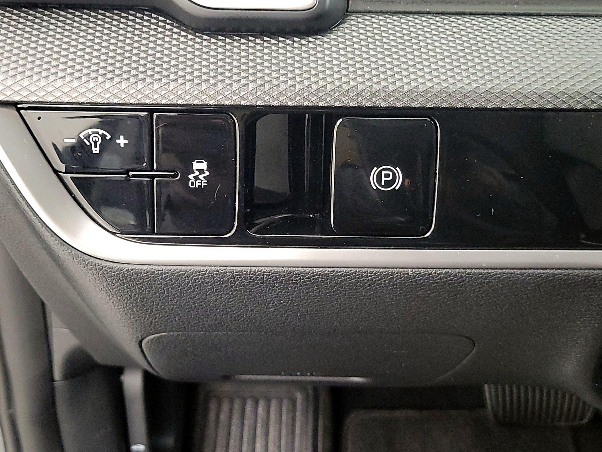 Thumbnail: 2024 Kia Sportage - 13