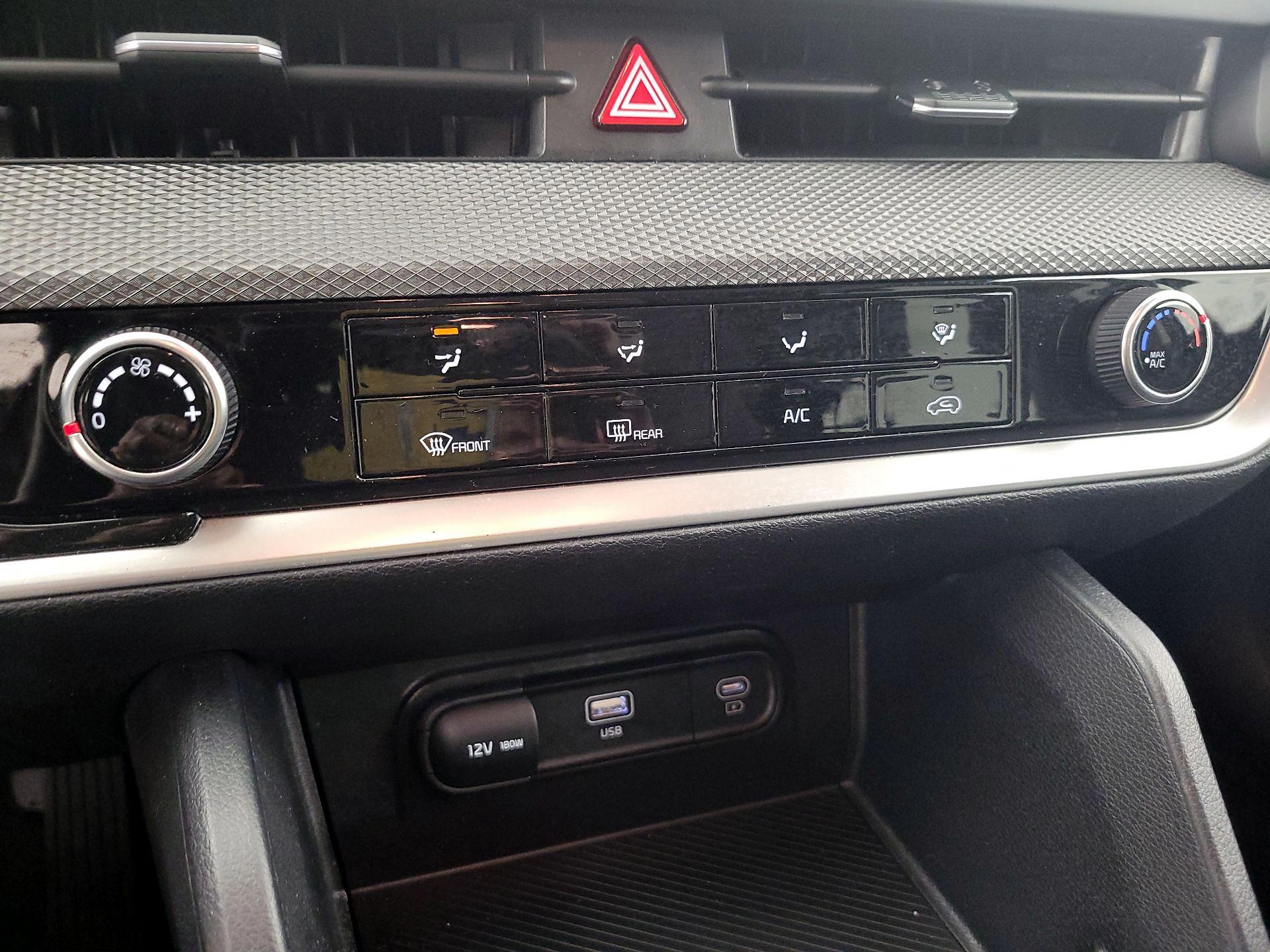 Thumbnail: 2024 Kia Sportage - 16