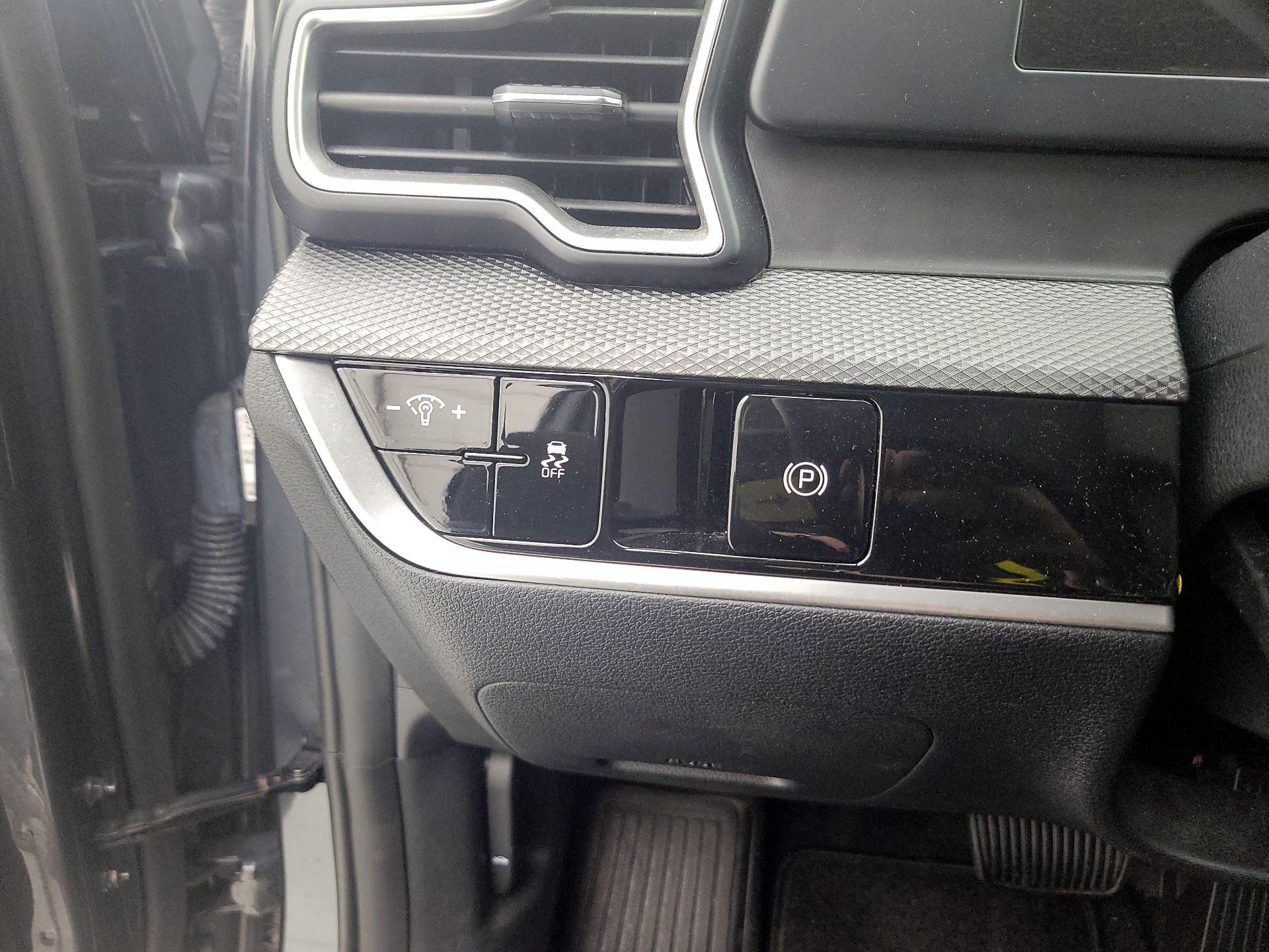 Thumbnail: 2024 Kia Sportage - 11