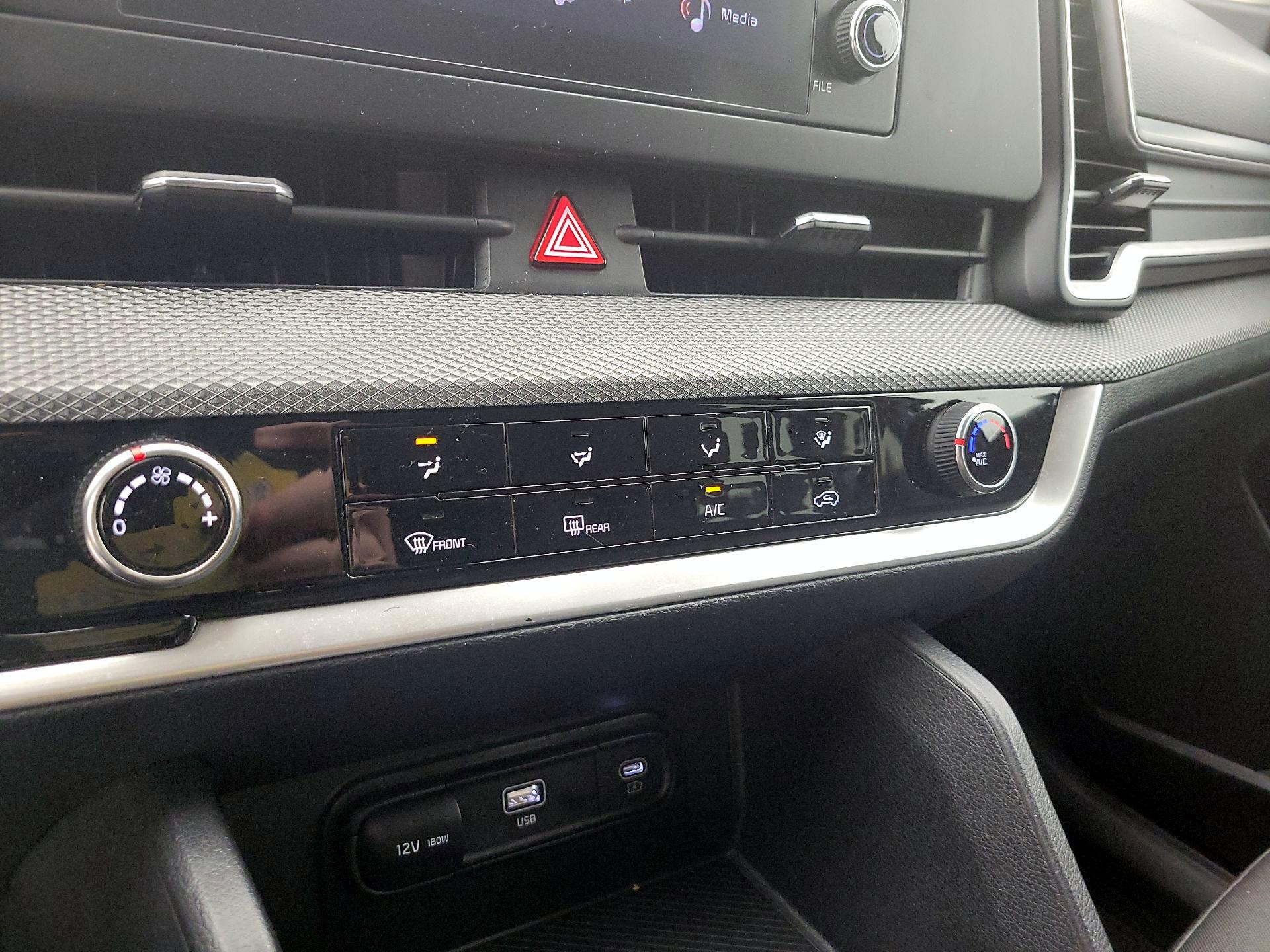 Thumbnail: 2024 Kia Sportage - 14