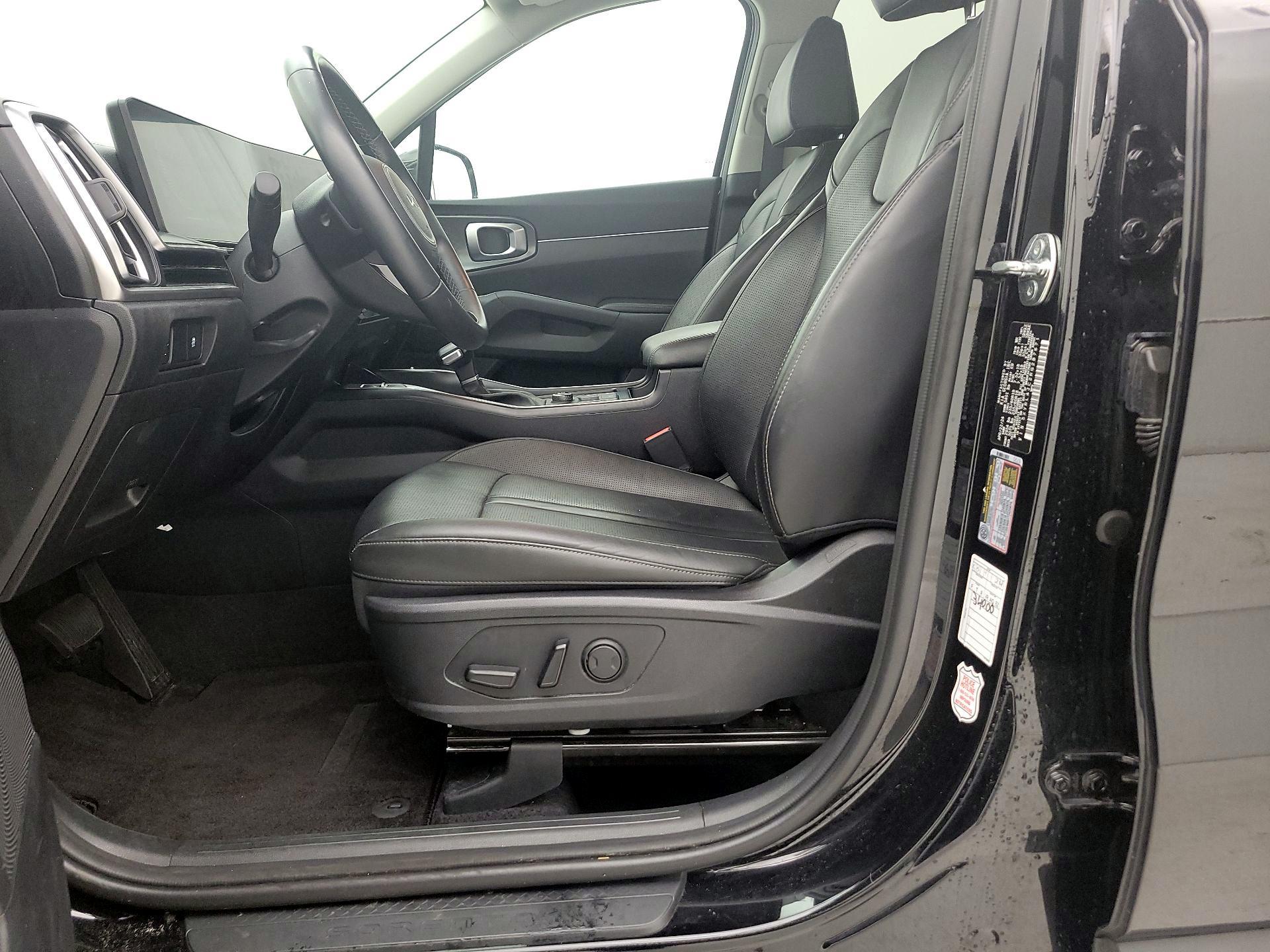 Thumbnail: 2024 Kia Sorento - 11