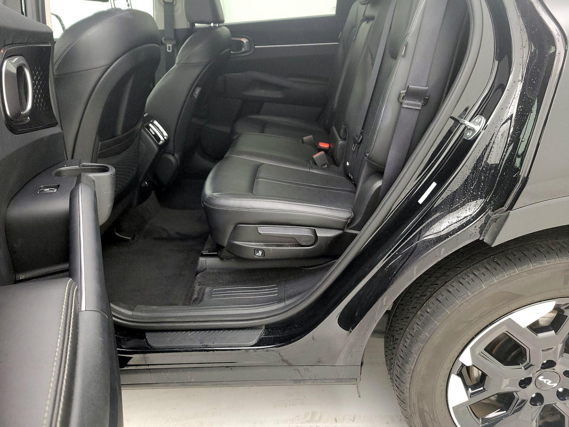 Thumbnail: 2024 Kia Sorento - 20