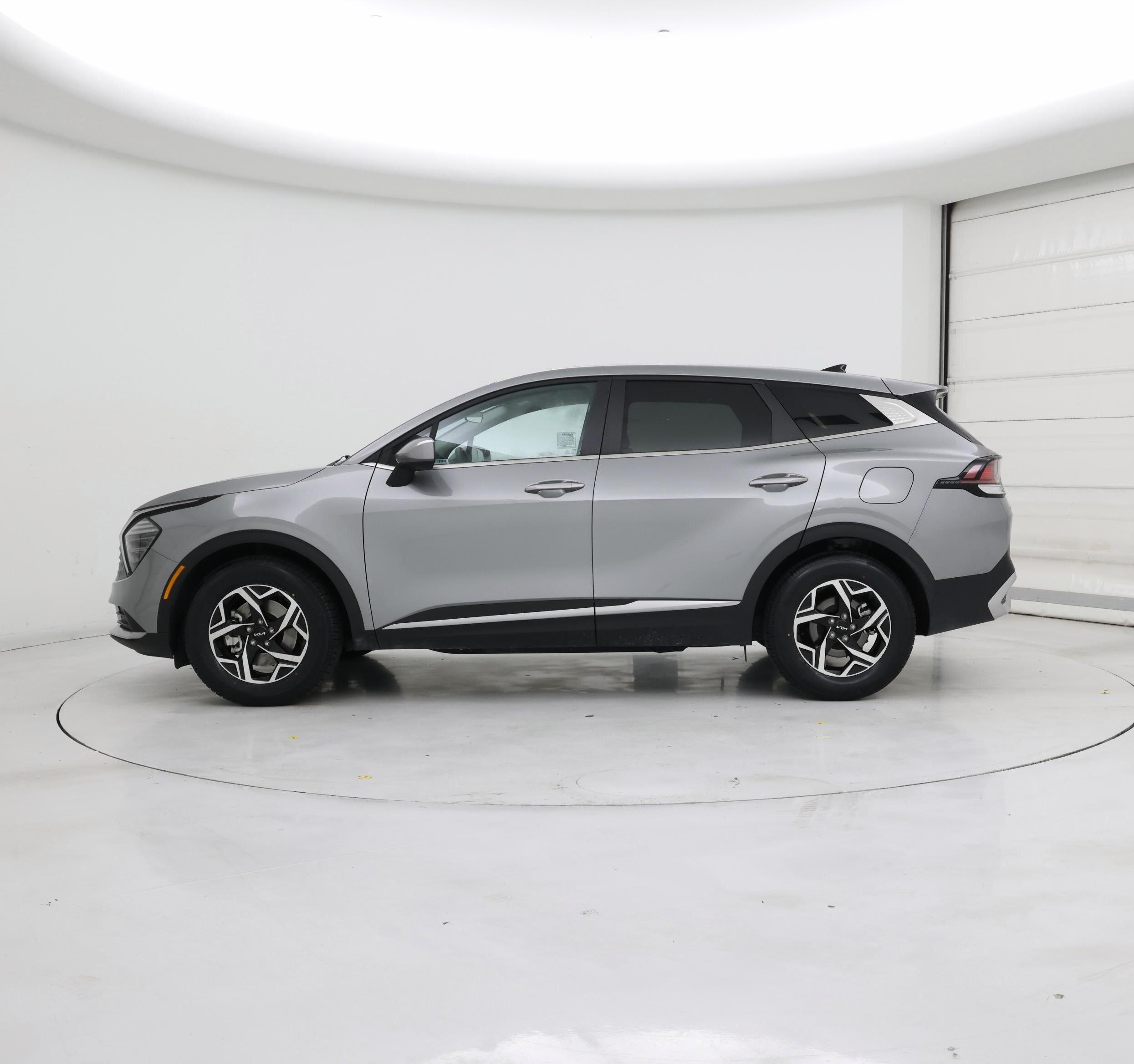 Thumbnail: 2024 Kia Sportage - 3