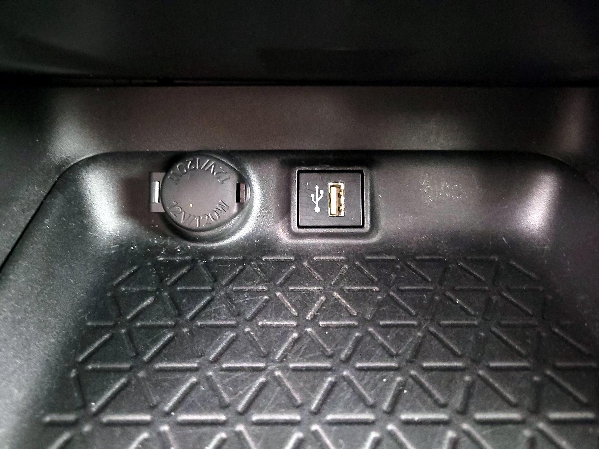 Thumbnail: 2024 Toyota RAV4 - 18