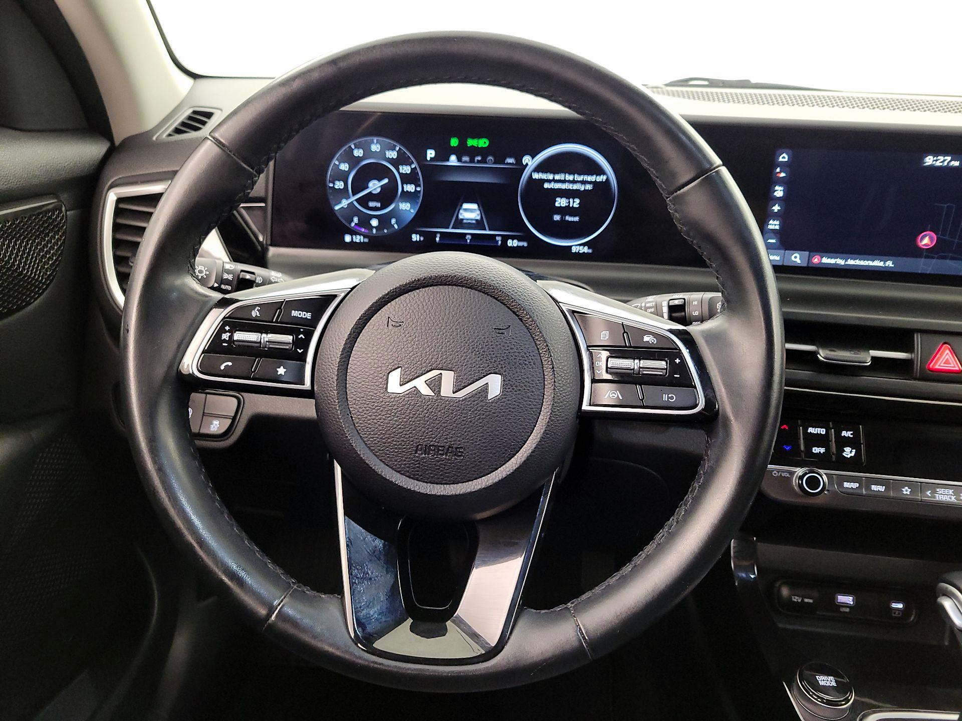 Thumbnail: 2024 Kia Seltos - 10