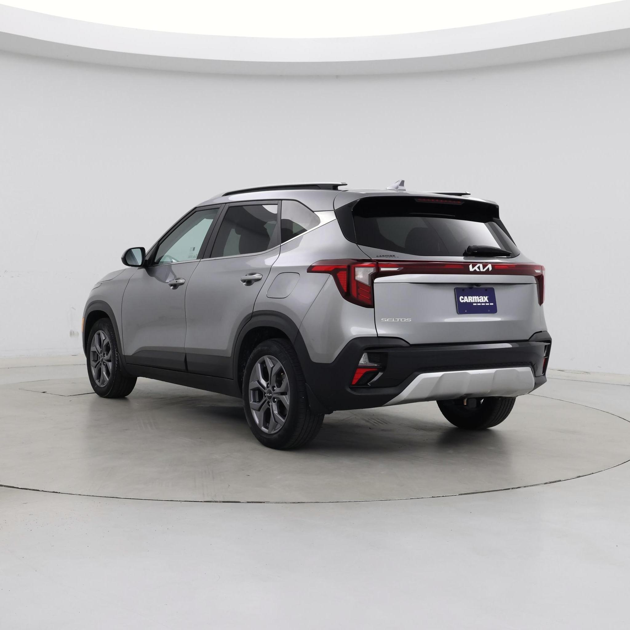 Thumbnail: 2024 Kia Seltos - 2