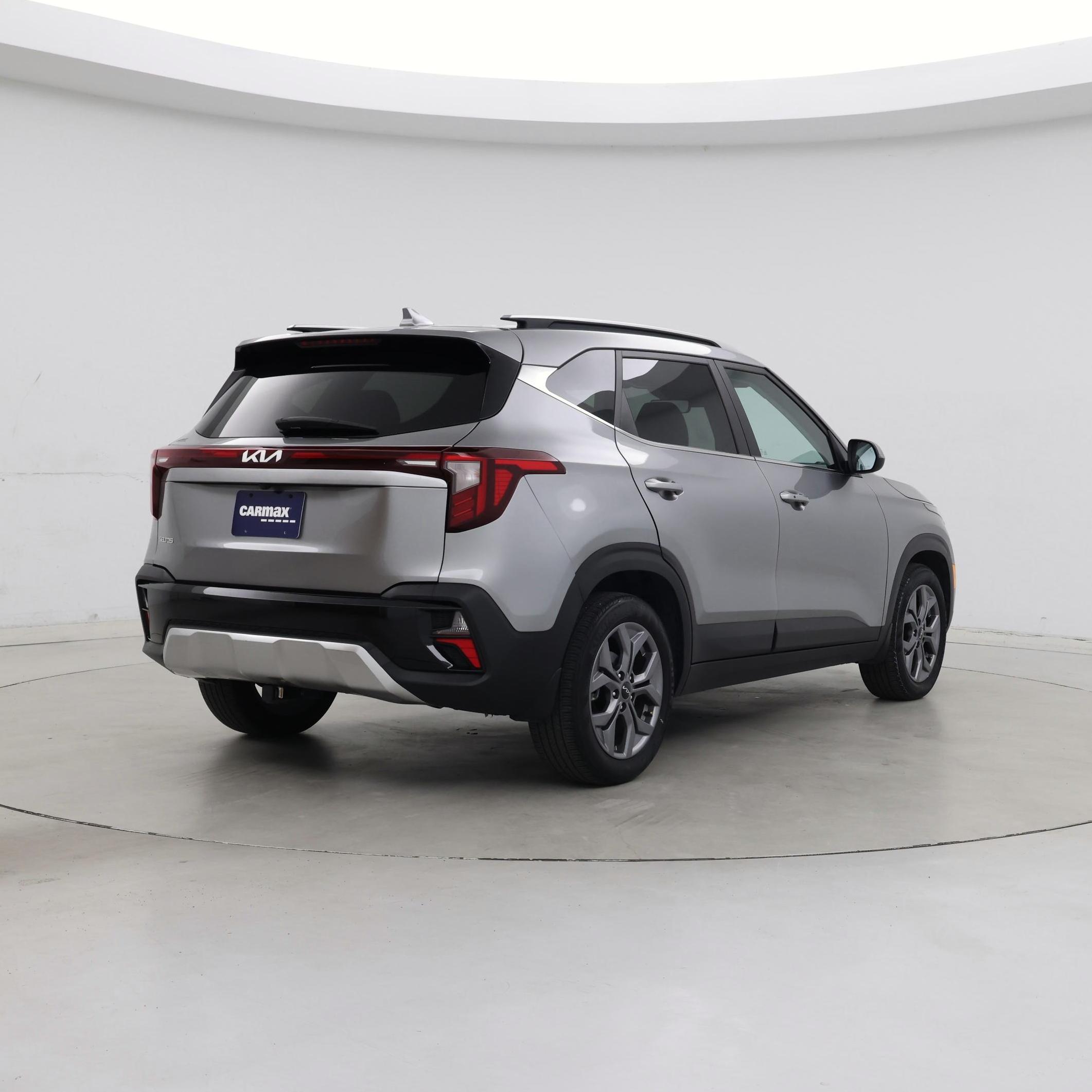 Thumbnail: 2024 Kia Seltos - 8