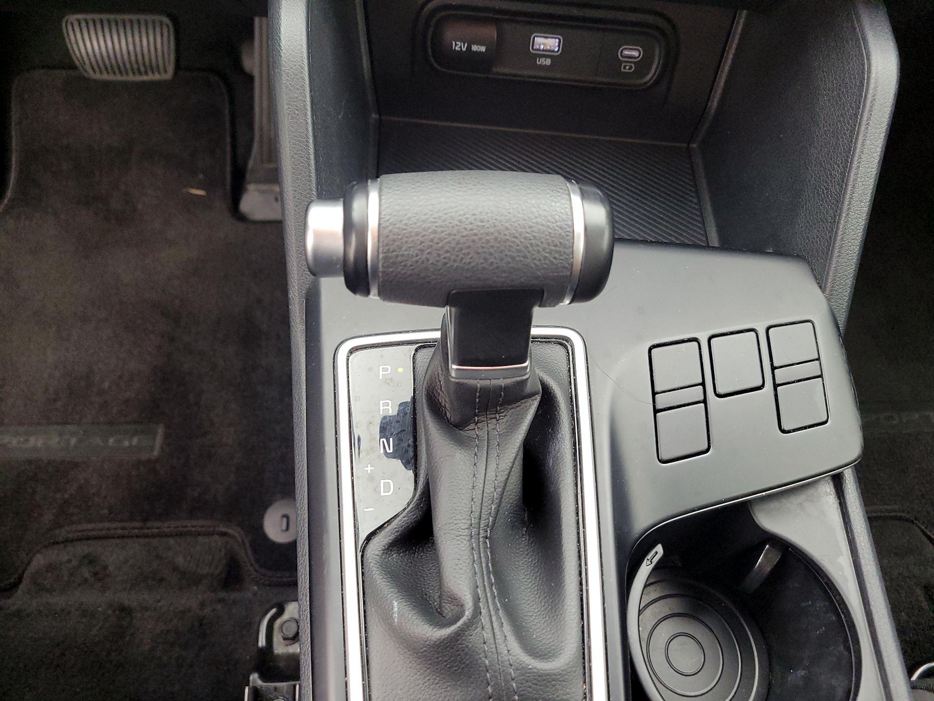 Thumbnail: 2024 Kia Sportage - 17