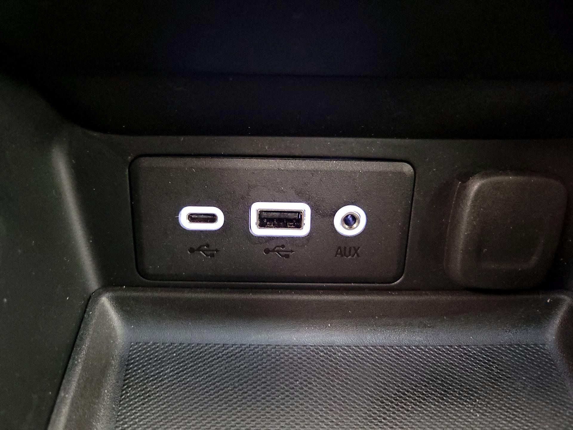 Thumbnail: 2023 GMC Terrain - 18