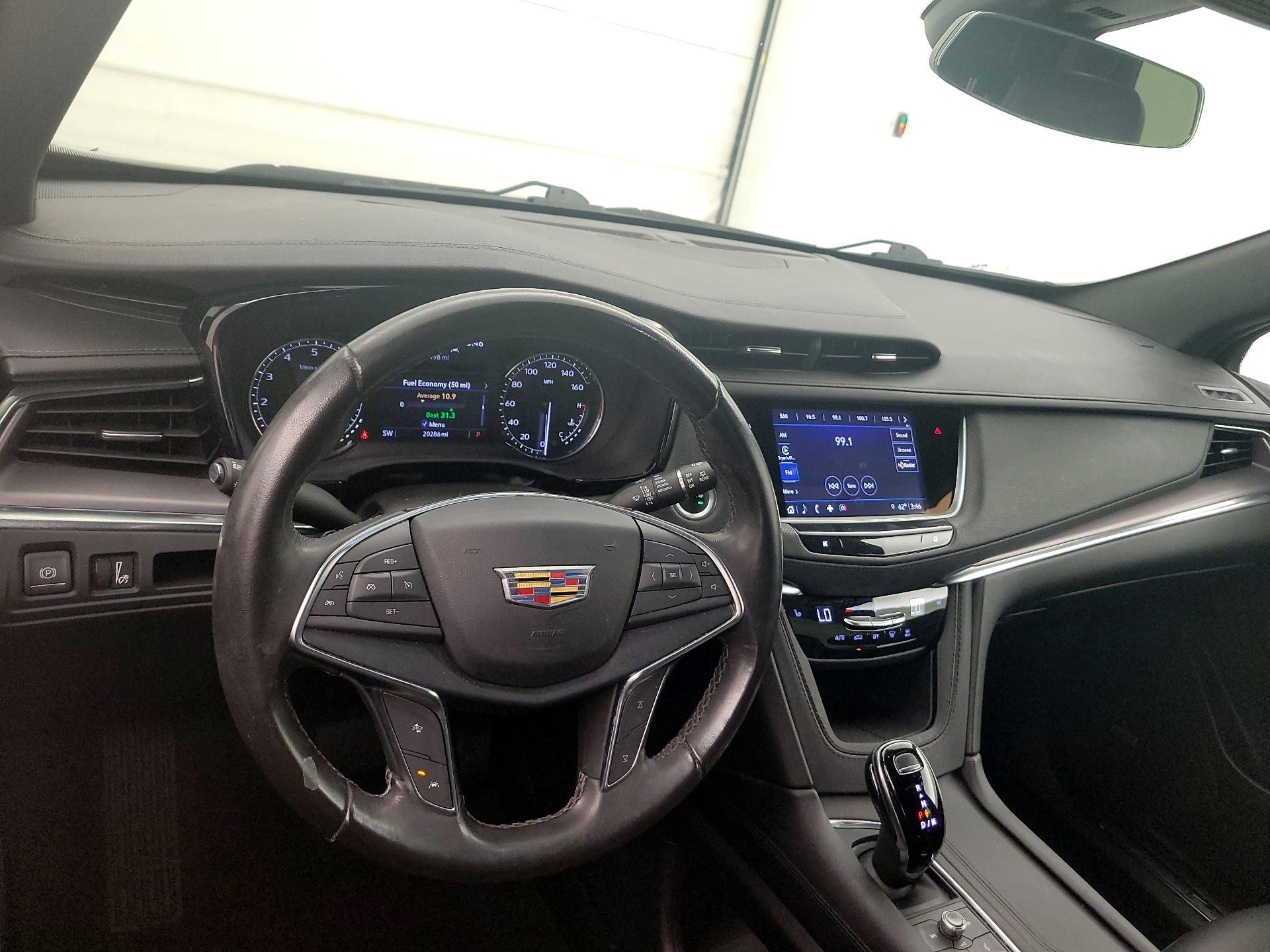 Thumbnail: 2023 Cadillac XT5 - 9